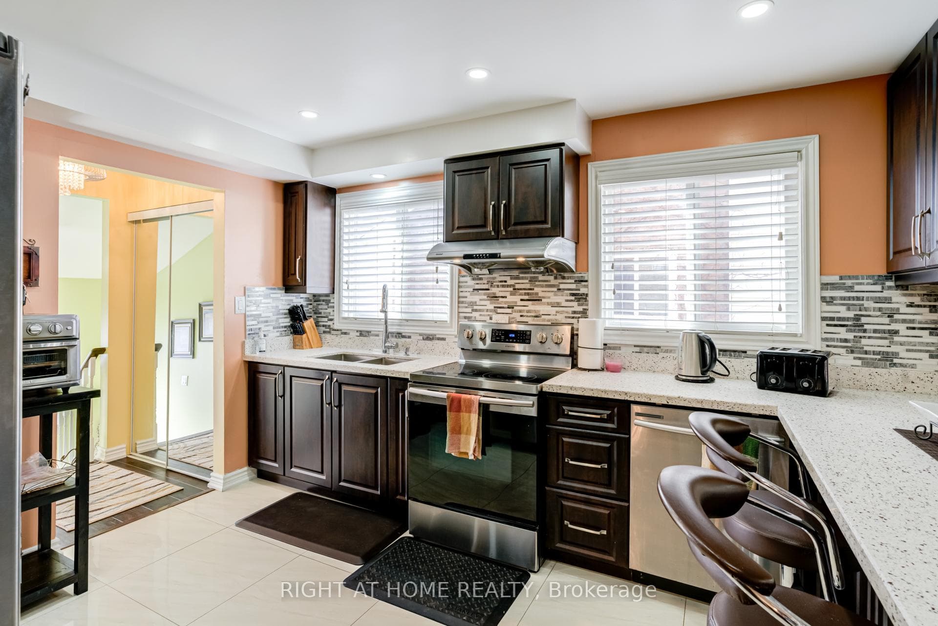 40 Salisbury Circle - Semi-Detached photo 13 of 50 in Brampton, Ontario