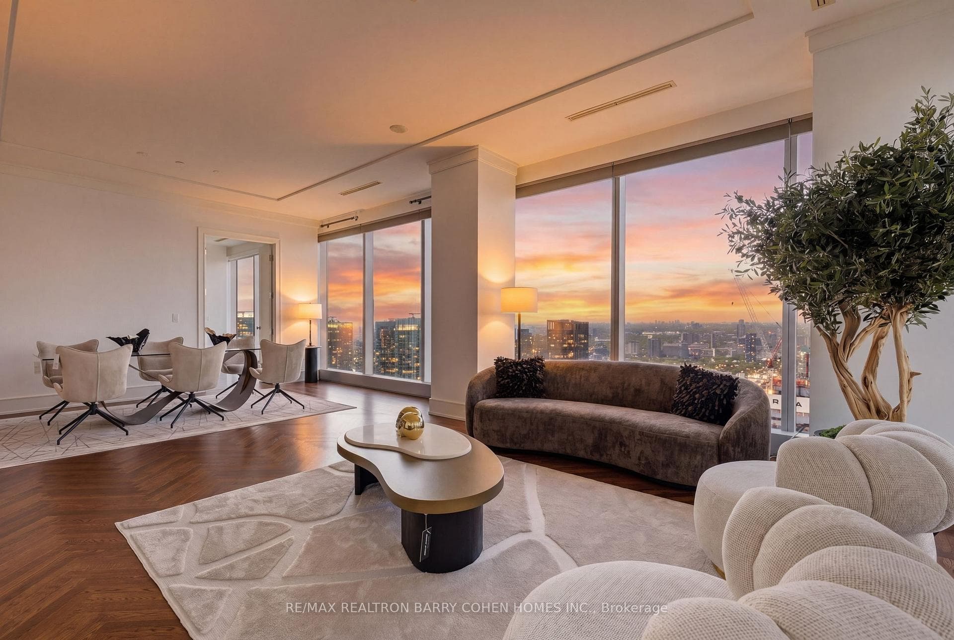 183 Wellington Street Unit 4502 - Condo photo 23 of 34 in Downtown Toronto / Waterfront, Ontario