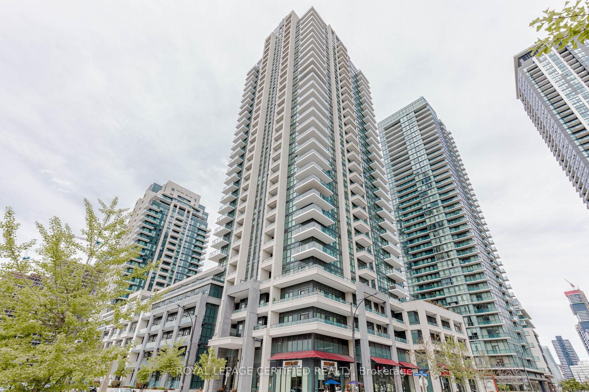 4055 Parkside Village Drive Unit 3212 - home for sale in Mississauga, Ontario