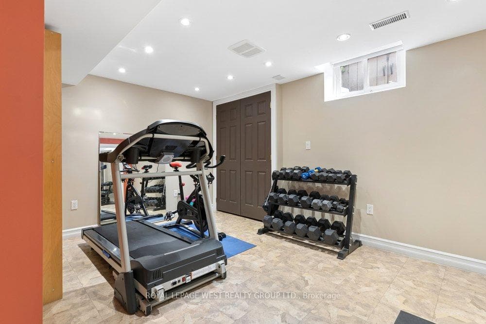 2293 Carpenters Circle - Detached photo 50 of 50 in Oakville, Ontario