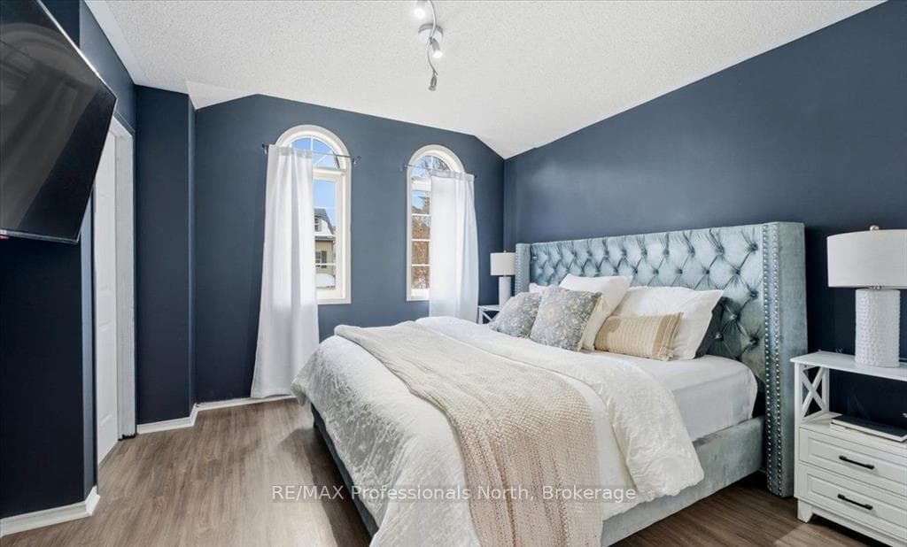 98 Roxton Road - Semi-Detached photo 15 of 28 in Oakville, Ontario