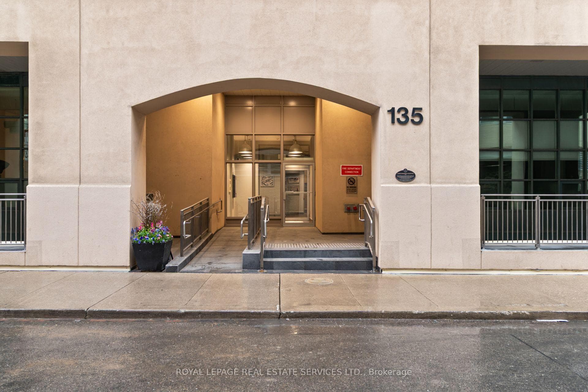 135 Dalhousie Street Unit 501 - Condo photo 3 of 46 in Regent Park / Cabbagetown / St. James Town, Ontario