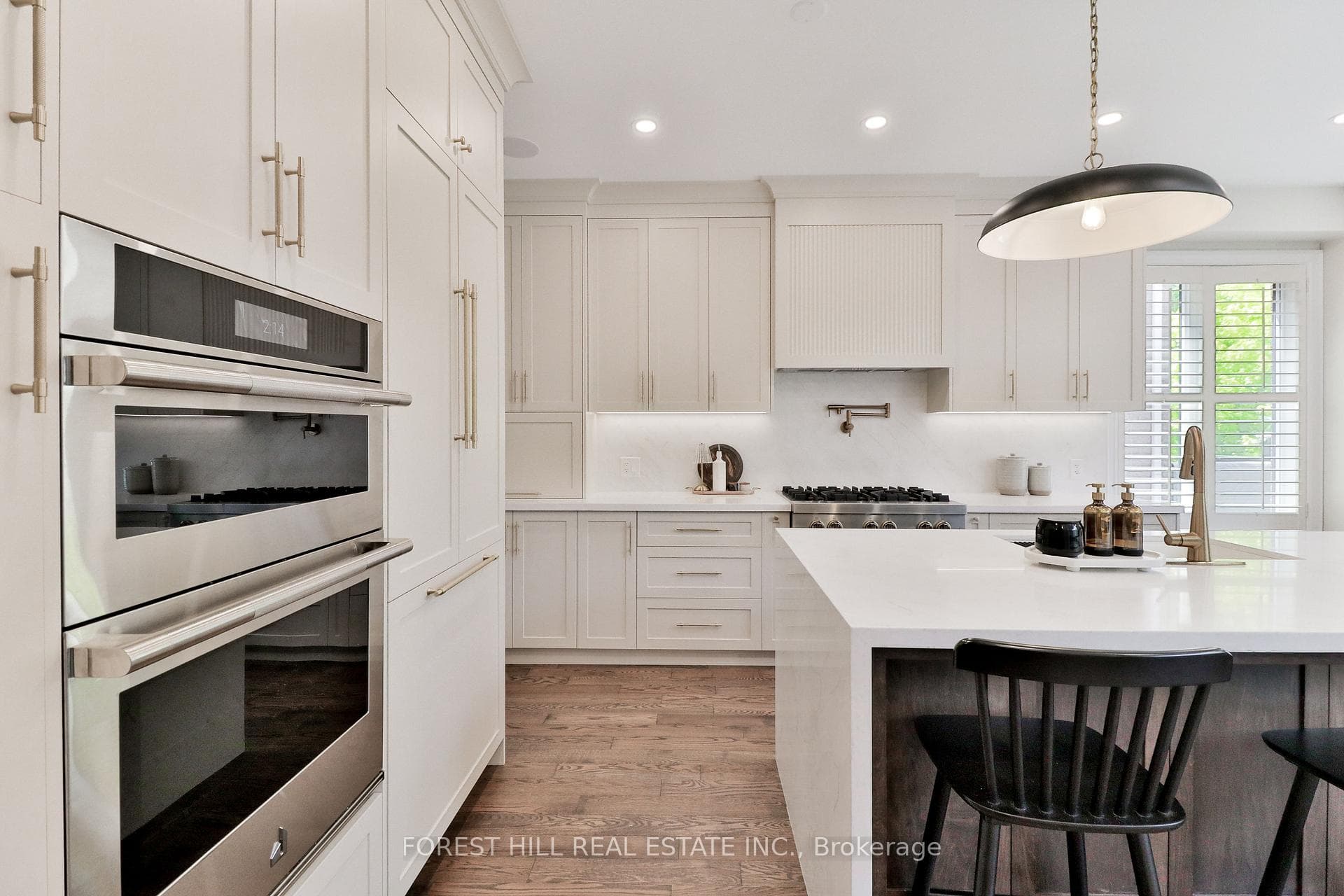 327 Turning Leaf Road - Detached photo 15 of 43 in Oakville, Ontario