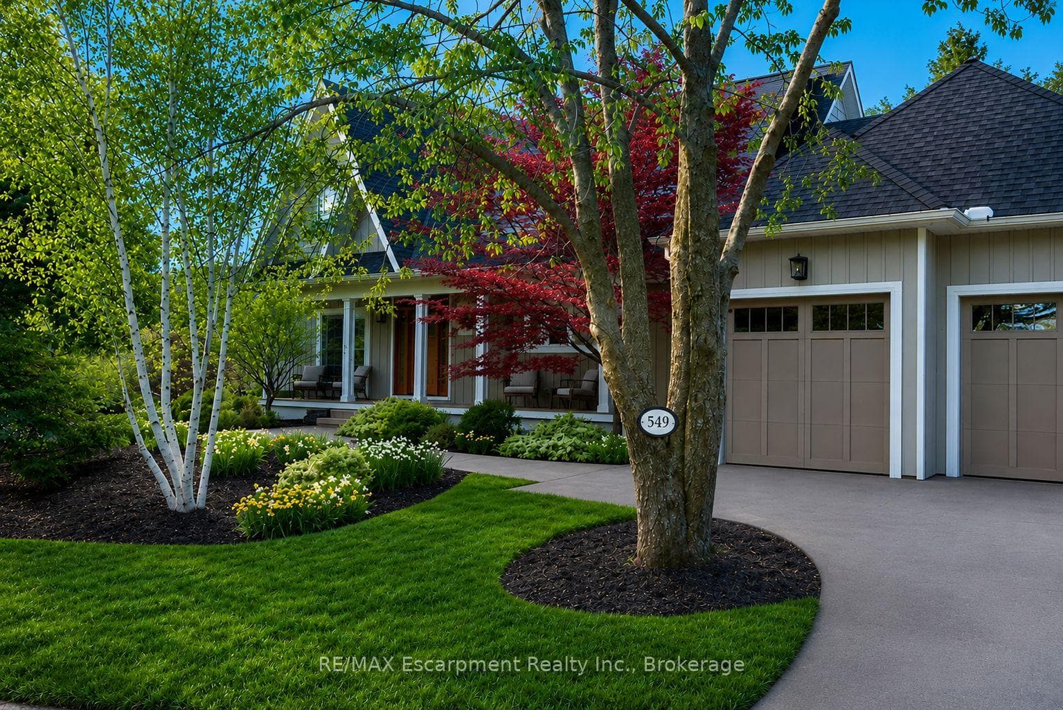 549 Jeanette Drive - Detached photo 1 of 39 in Oakville, Ontario