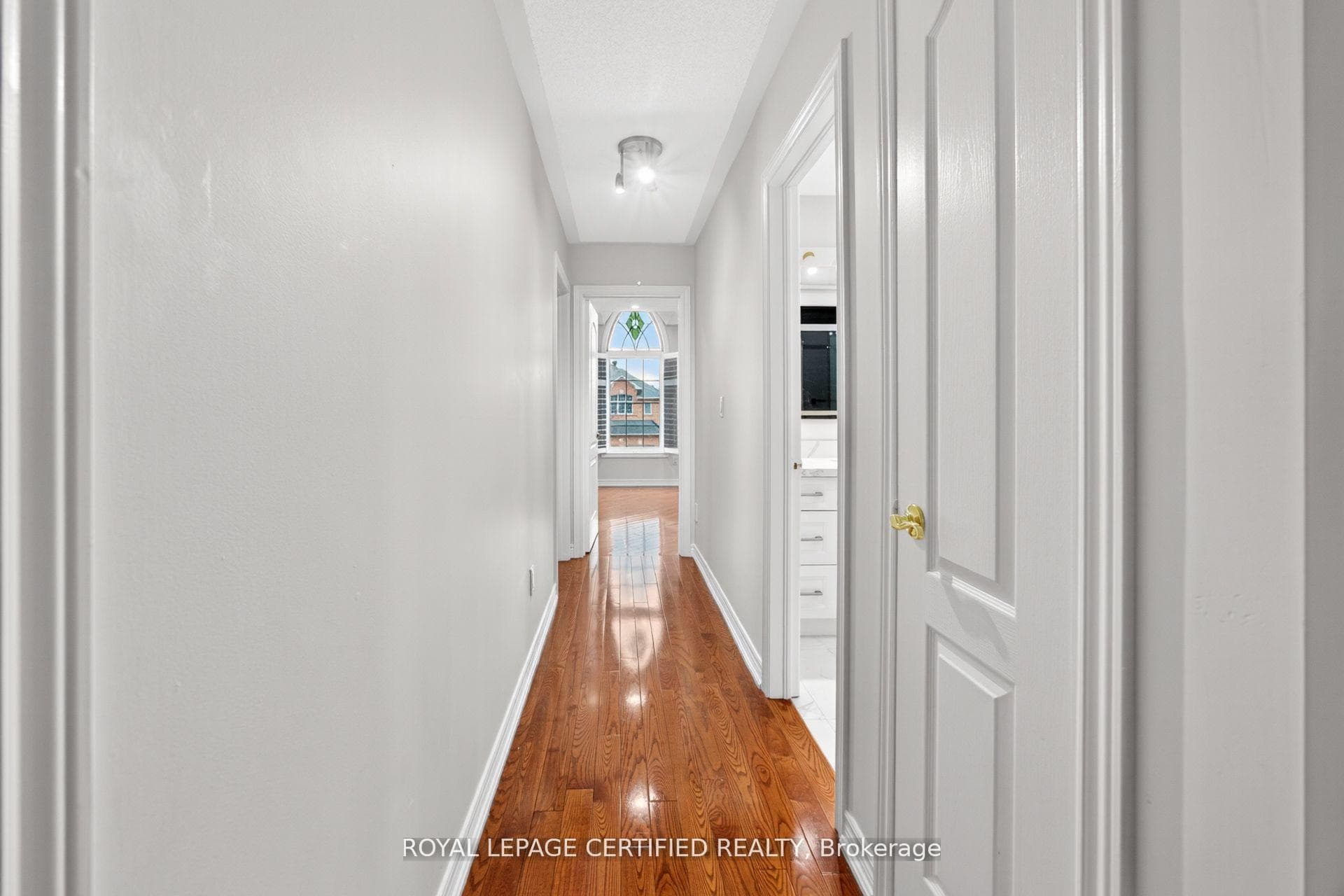 643 Garden Walk - Detached photo 22 of 50 in Mississauga, Ontario