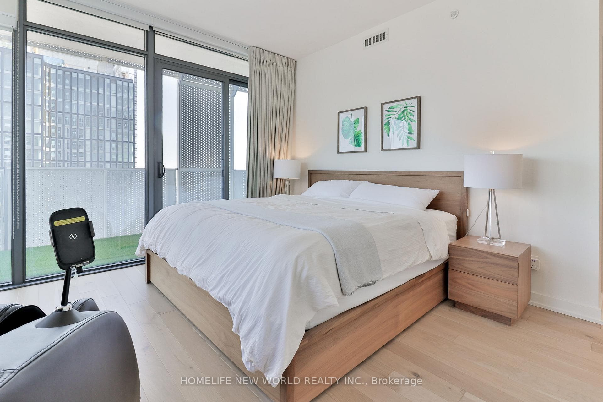 20 Lombard Street Unit 4202 - Condo photo 13 of 35 in Regent Park / Cabbagetown / St. James Town, Ontario
