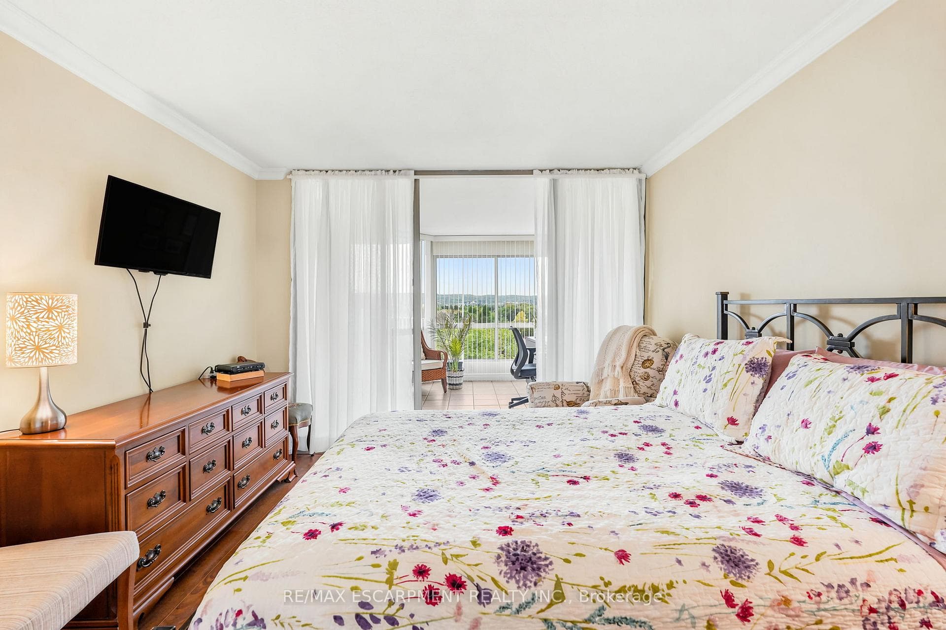 1201 North Shore Boulevard Unit 1003 - Condo photo 22 of 43 in Burlington, Ontario