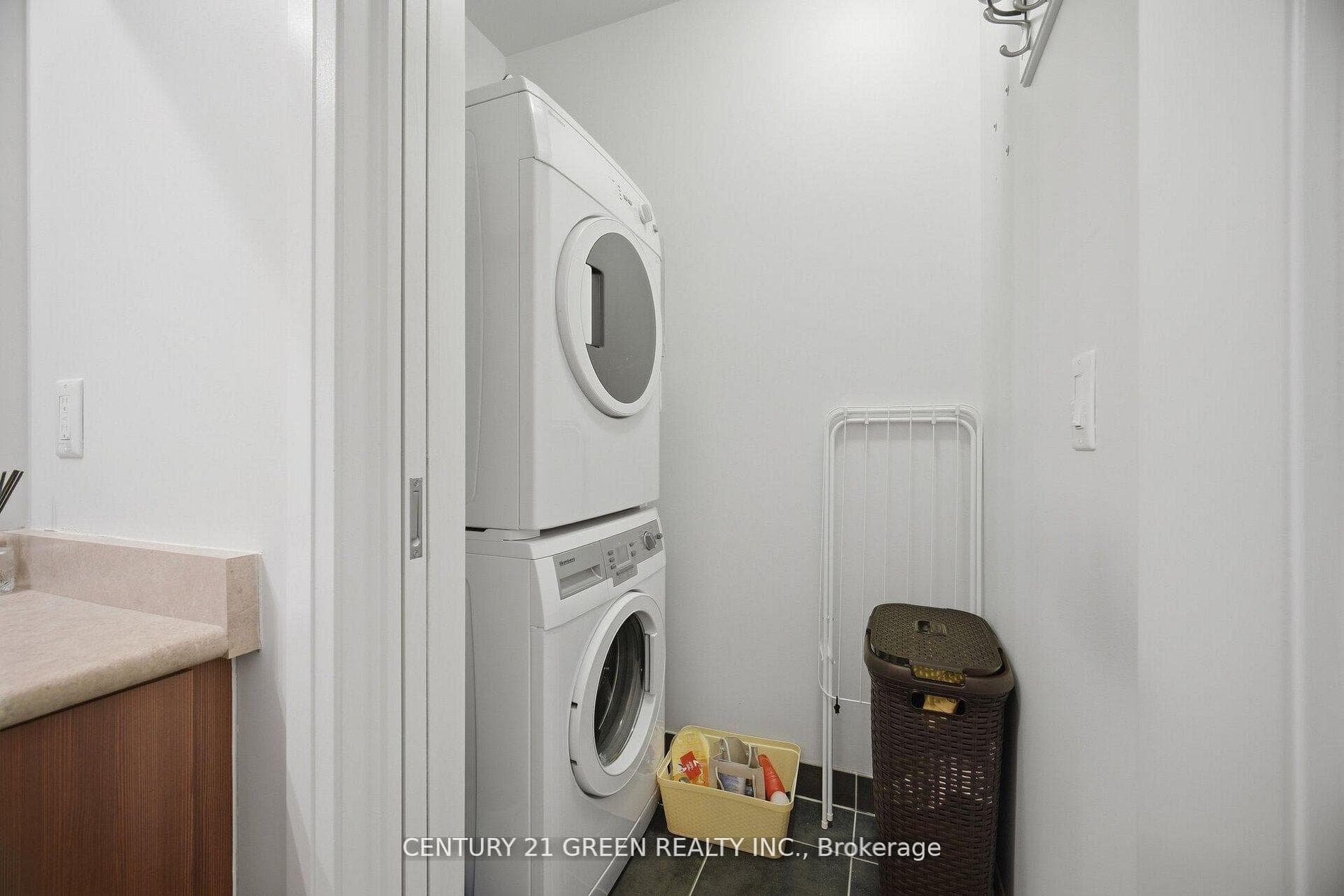 55 Yorkland Boulevard Unit 409 - Condo photo 19 of 27 in Brampton, Ontario