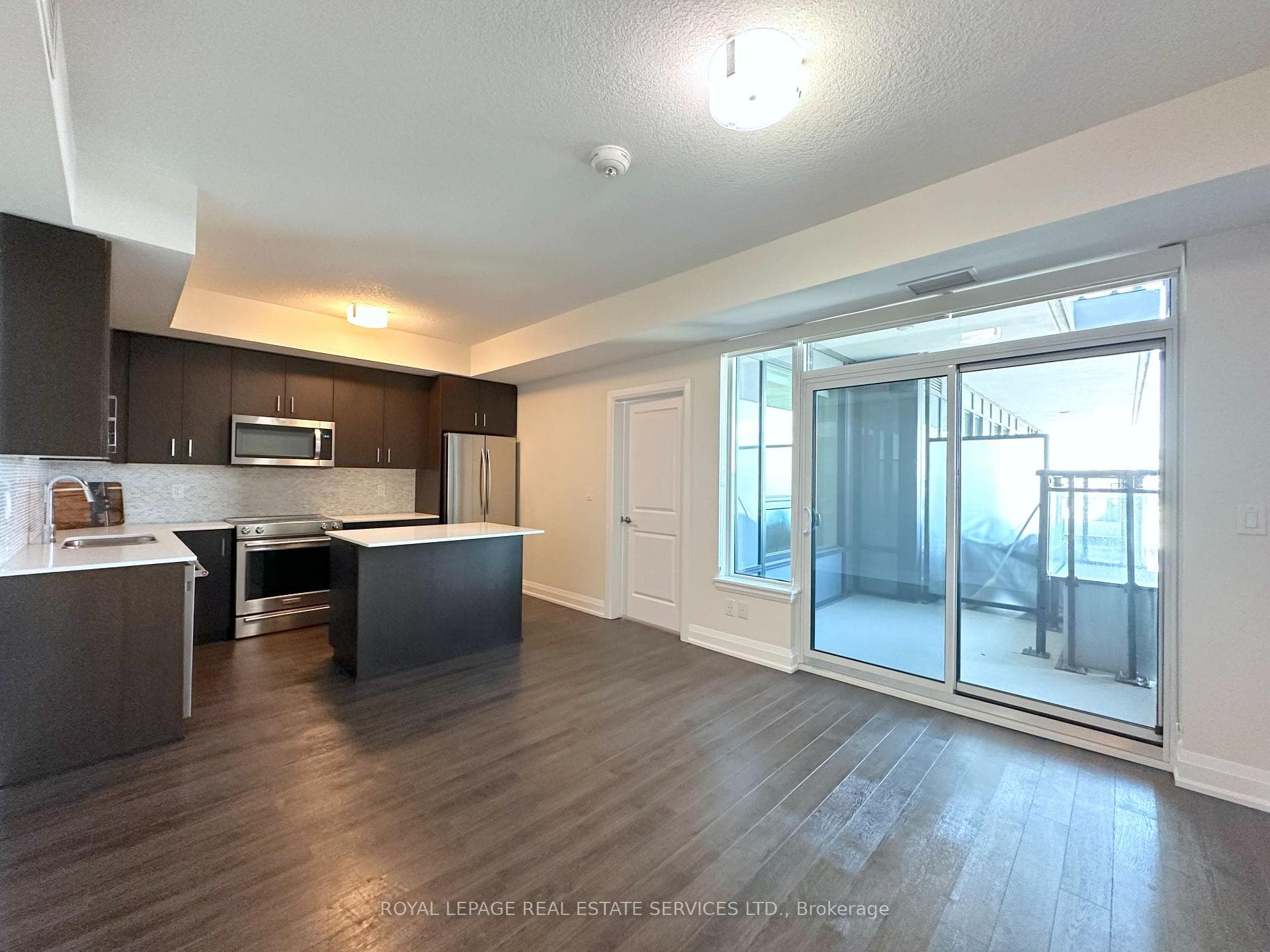 2333 Taunton Road Unit 901 - Condo photo 2 of 25 in Oakville, Ontario