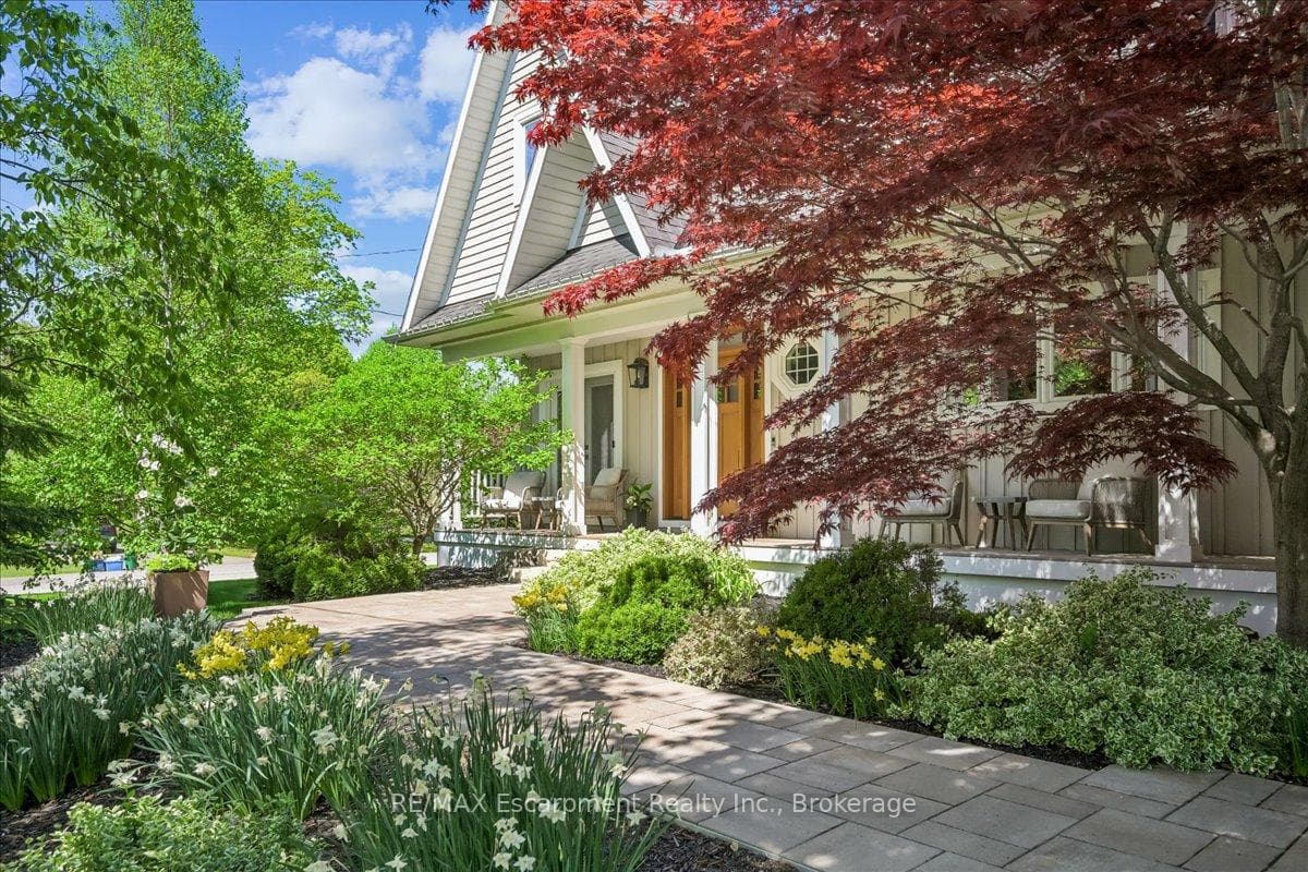 549 Jeanette Drive - Detached photo 7 of 39 in Oakville, Ontario