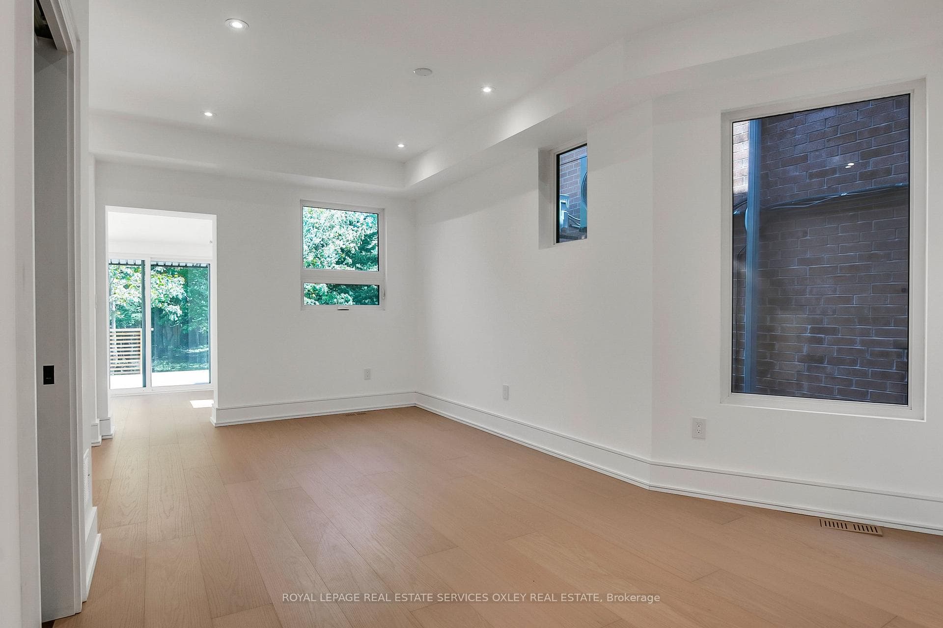 195 Albany Avenue - Semi-Detached photo 6 of 44 in Annex / Yorkville / Summerhill, Ontario