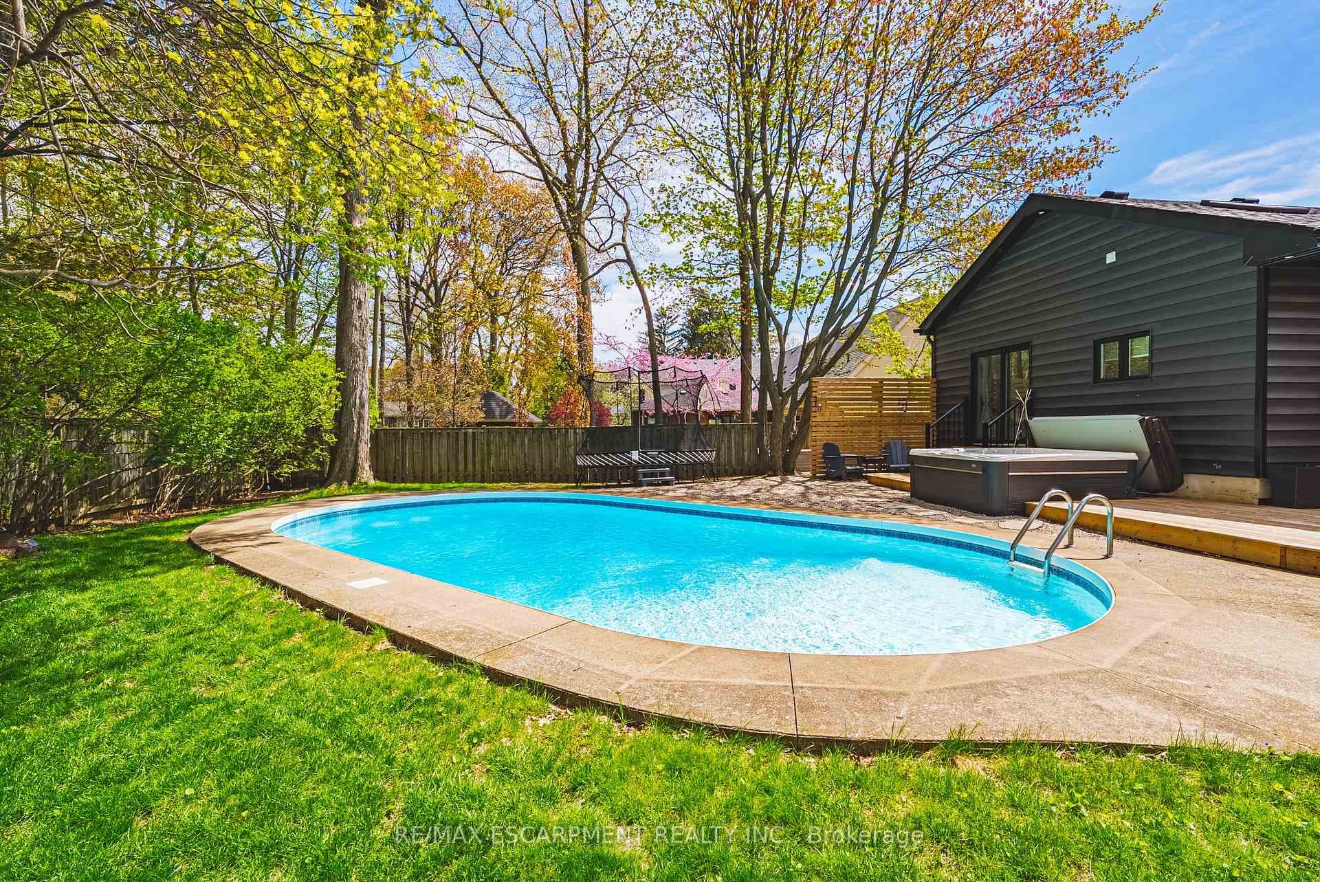 327 Goodram Drive - Detached photo 45 of 50 in Burlington, Ontario