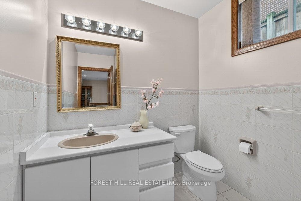 162 Codsell Avenue - Detached photo 35 of 40 in North York (Bathurst Manor / Clanton Park), Ontario