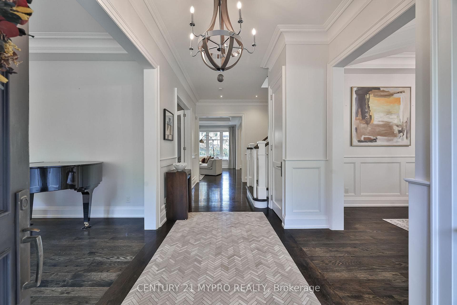 1389 Weaver Avenue - Detached photo 3 of 48 in Oakville, Ontario