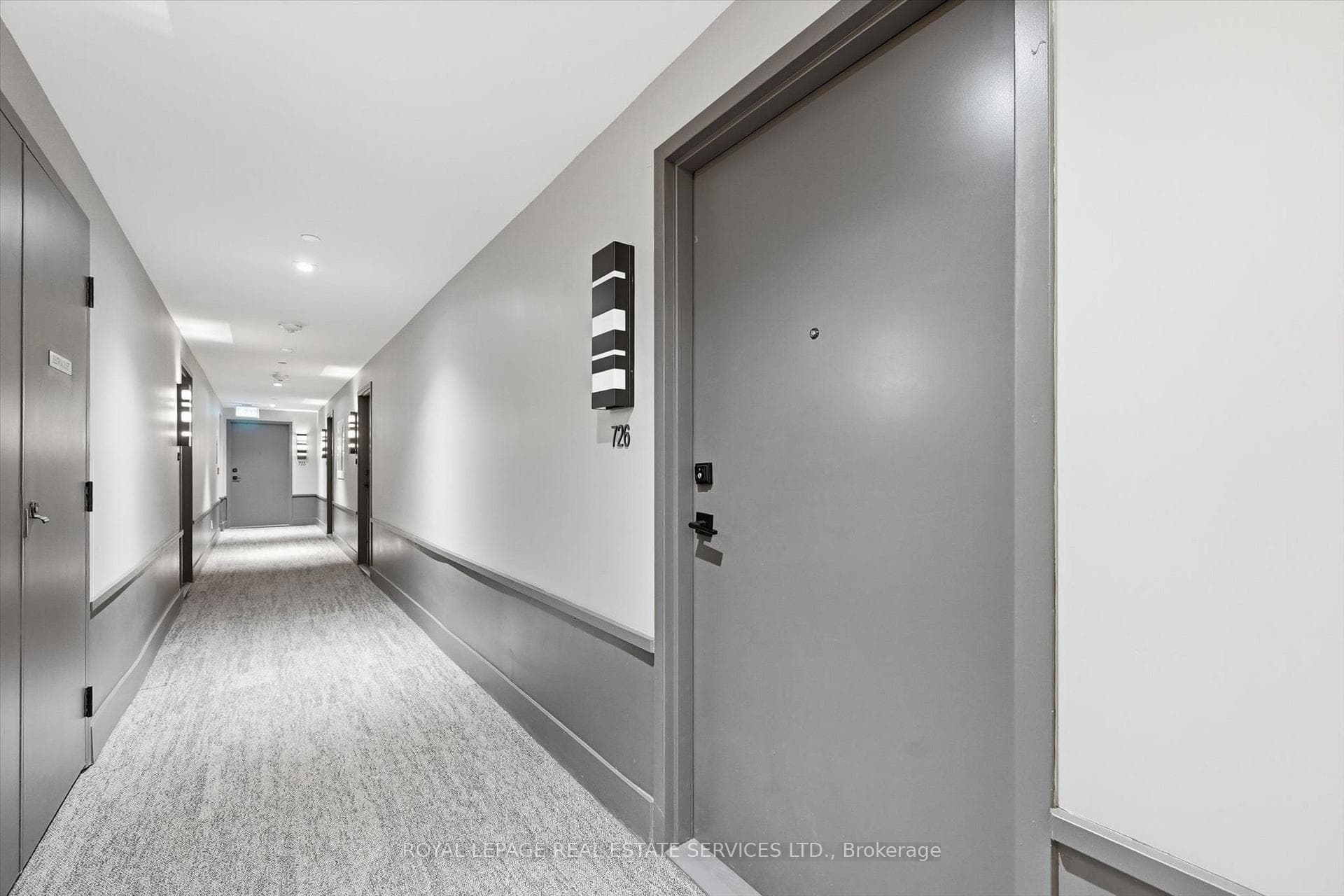 2485 Taunton Road Unit 726 - Condo photo 4 of 21 in Oakville, Ontario