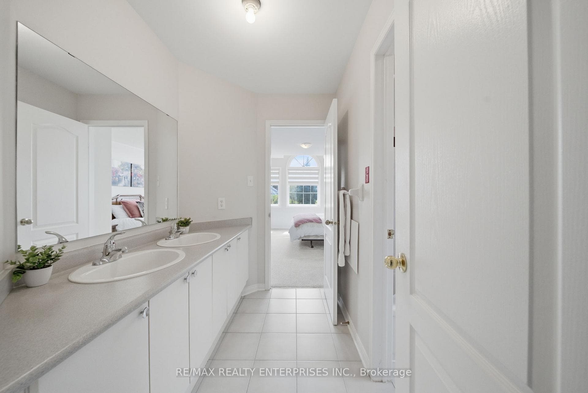 5811 Cornell Crescent - Detached photo 37 of 49 in Mississauga, Ontario