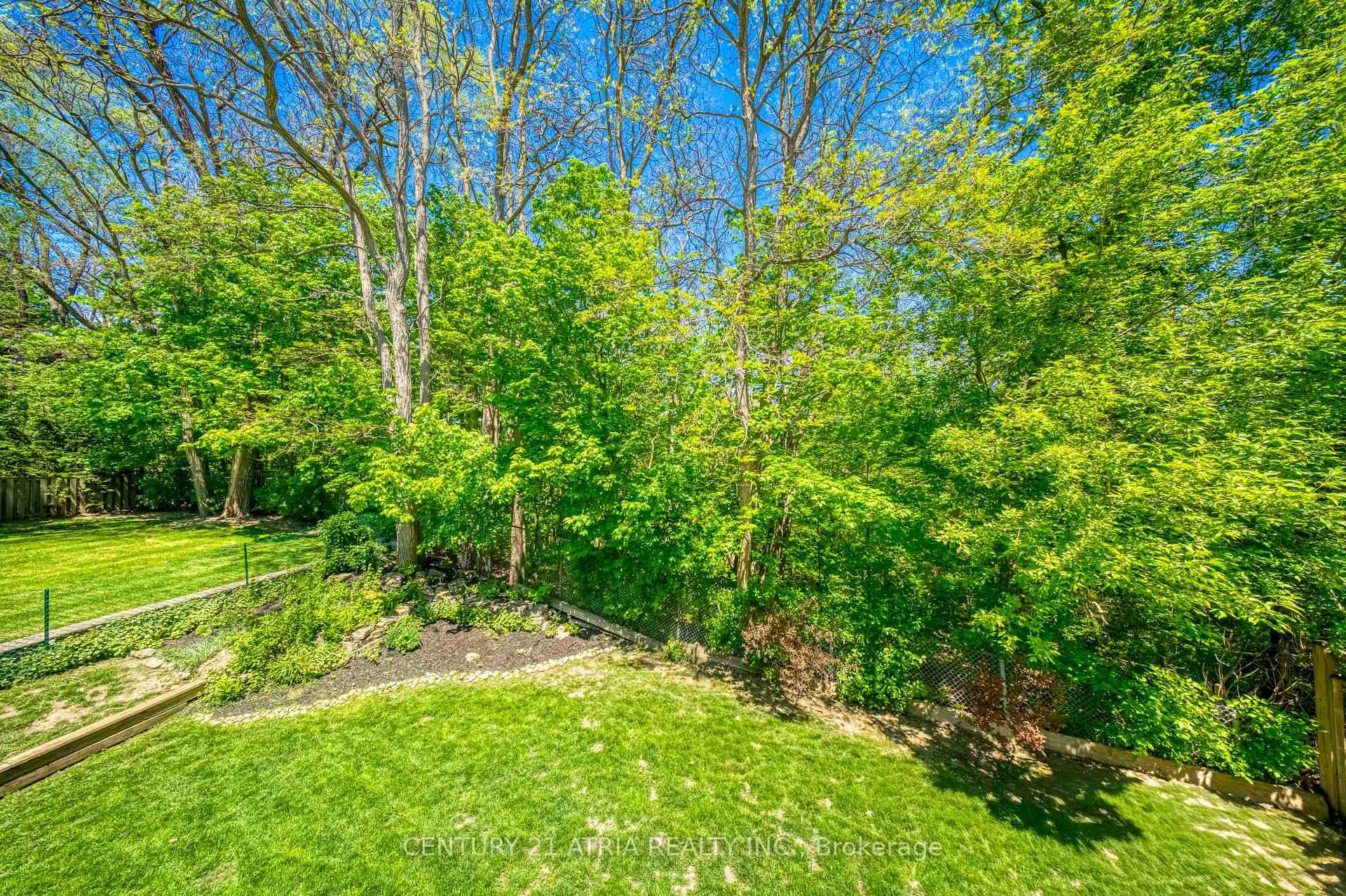 474 Hidden Trail N/A - Detached photo 15 of 47 in Thornhill / Willowdale, Ontario