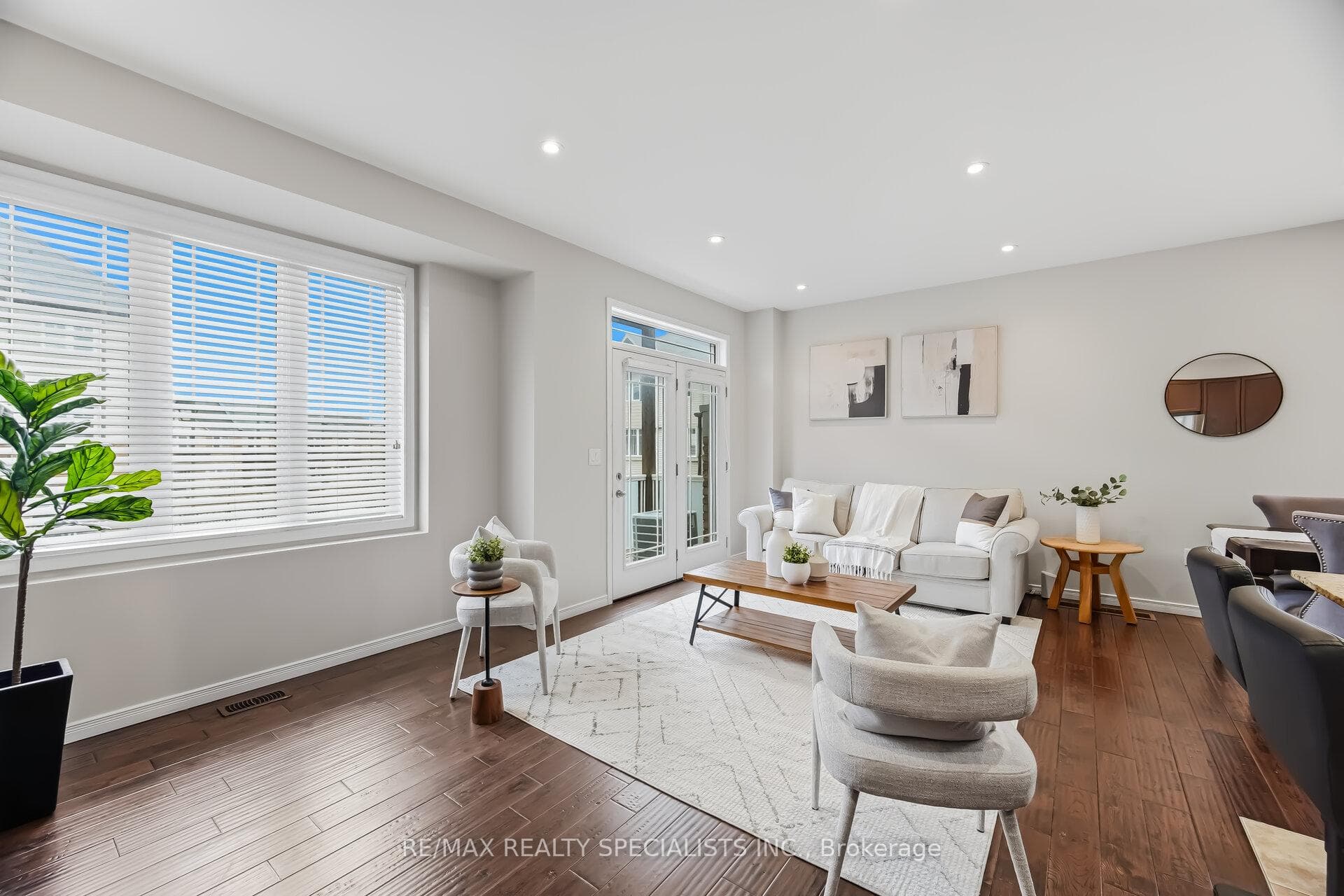33 Birchfield Crescent - Townhouse photo 9 of 16 in Caledon, Ontario