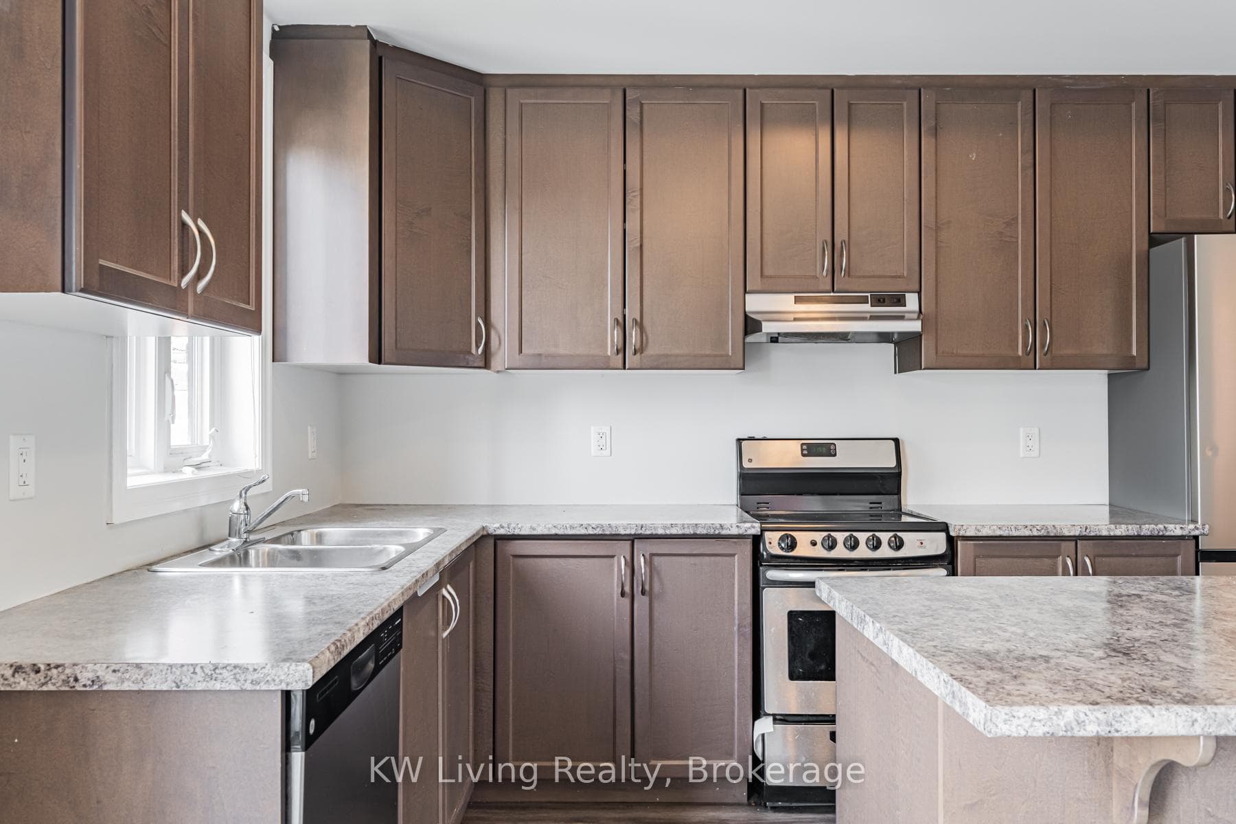 70 Plains Road Unit 18 - Condo photo 14 of 50 in Burlington, Ontario
