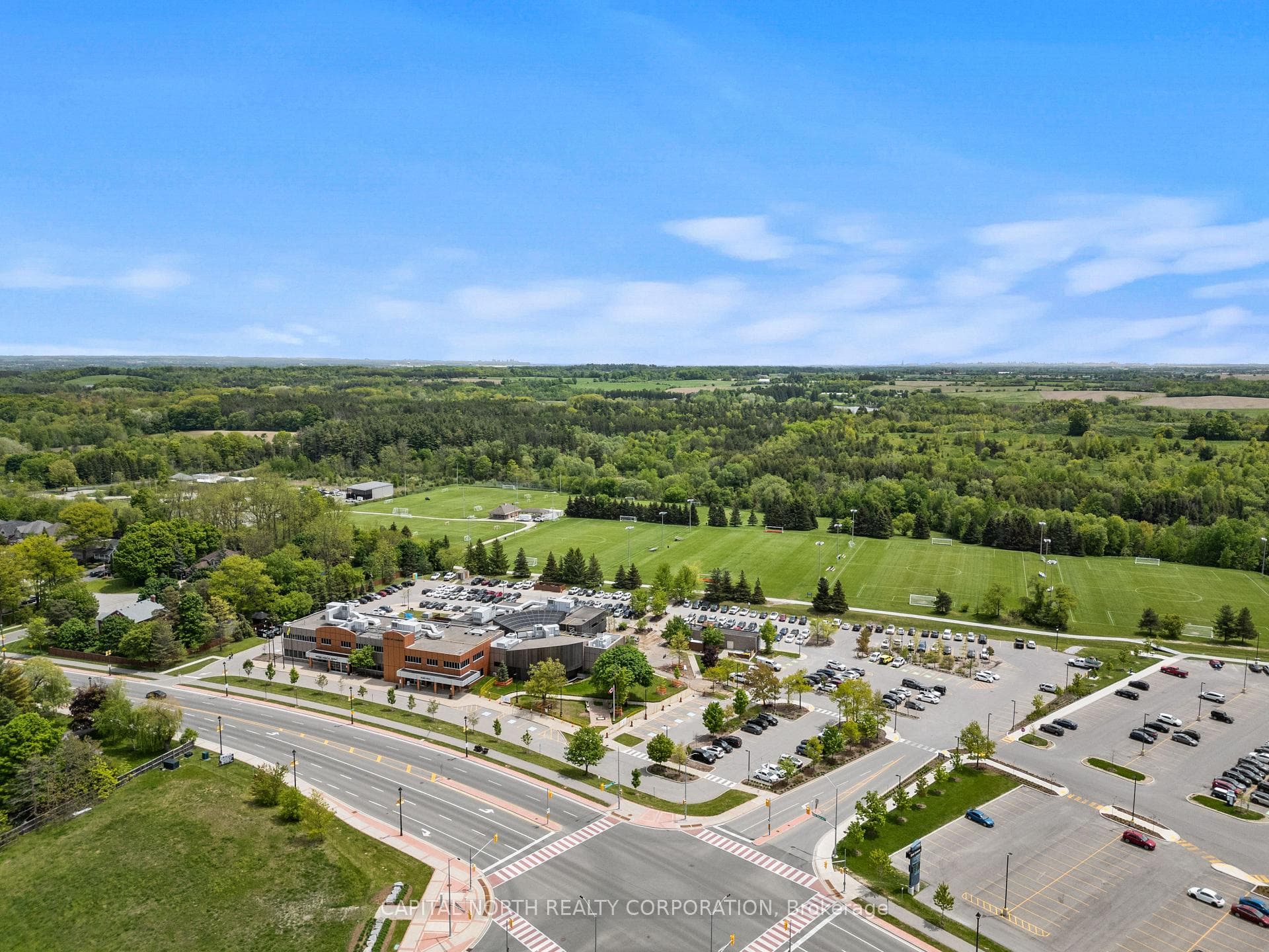 36 Mcdevitt Lane - Townhouse photo 42 of 43 in Caledon, Ontario