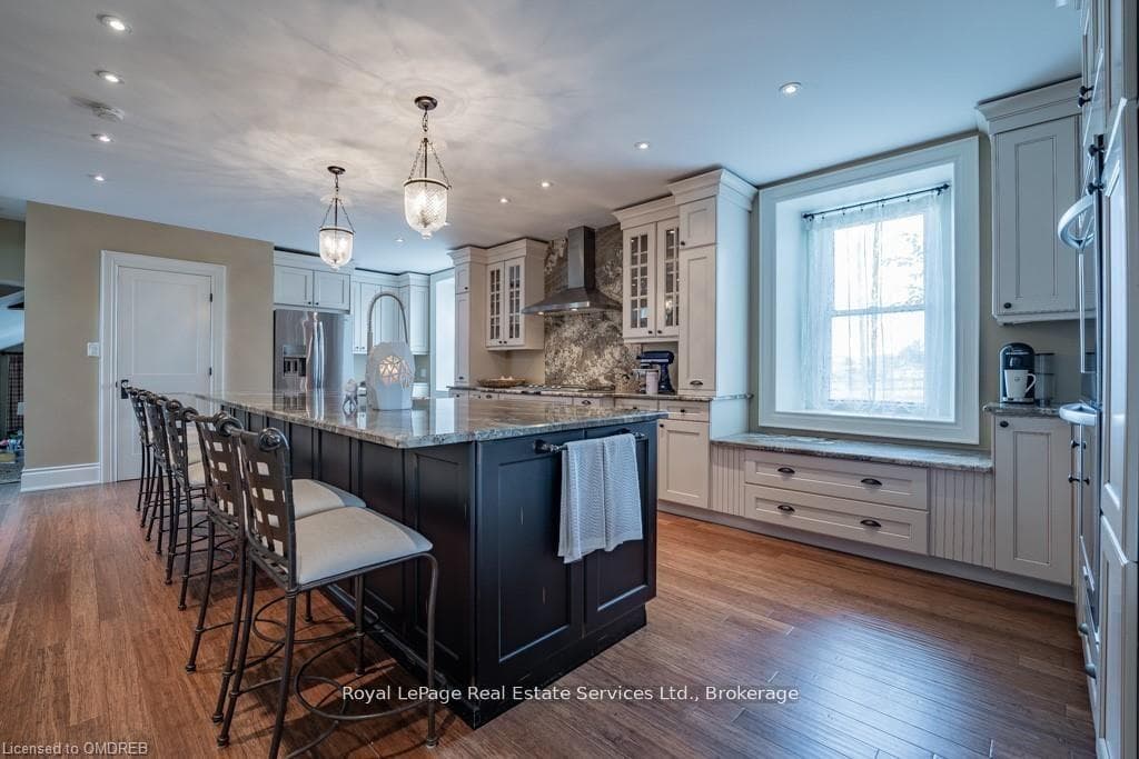 4197 Walkers Line - Detached photo 7 of 30 in Burlington, Ontario