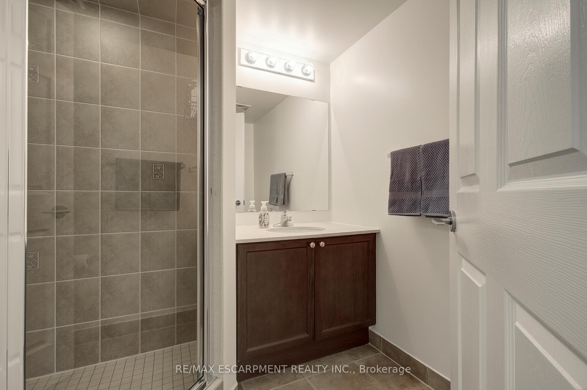 2379 Central Park Drive Unit 603 - Condo photo 9 of 43 in Oakville, Ontario