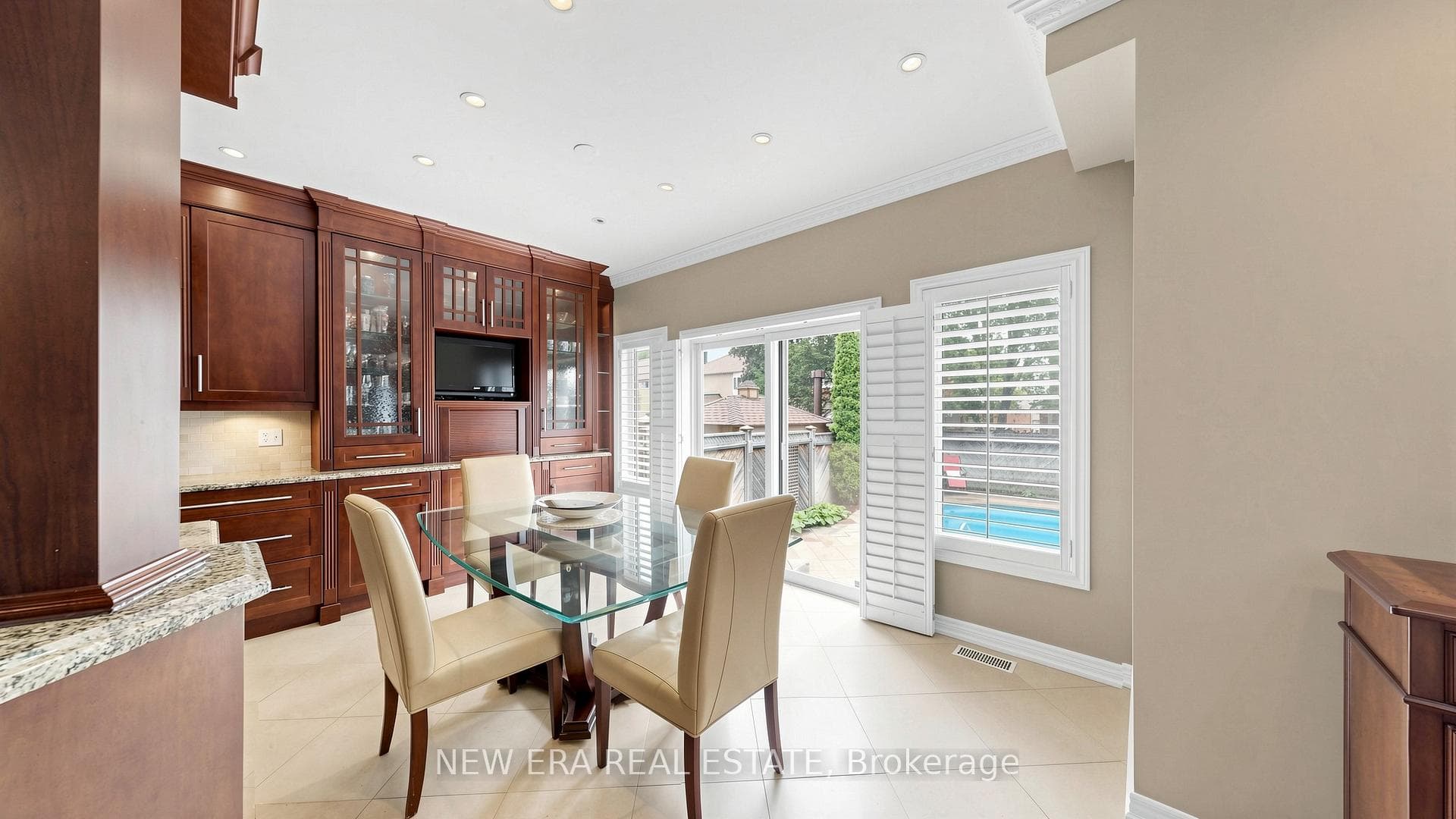 1206 Lindenrock Drive - Detached photo 14 of 50 in Oakville, Ontario