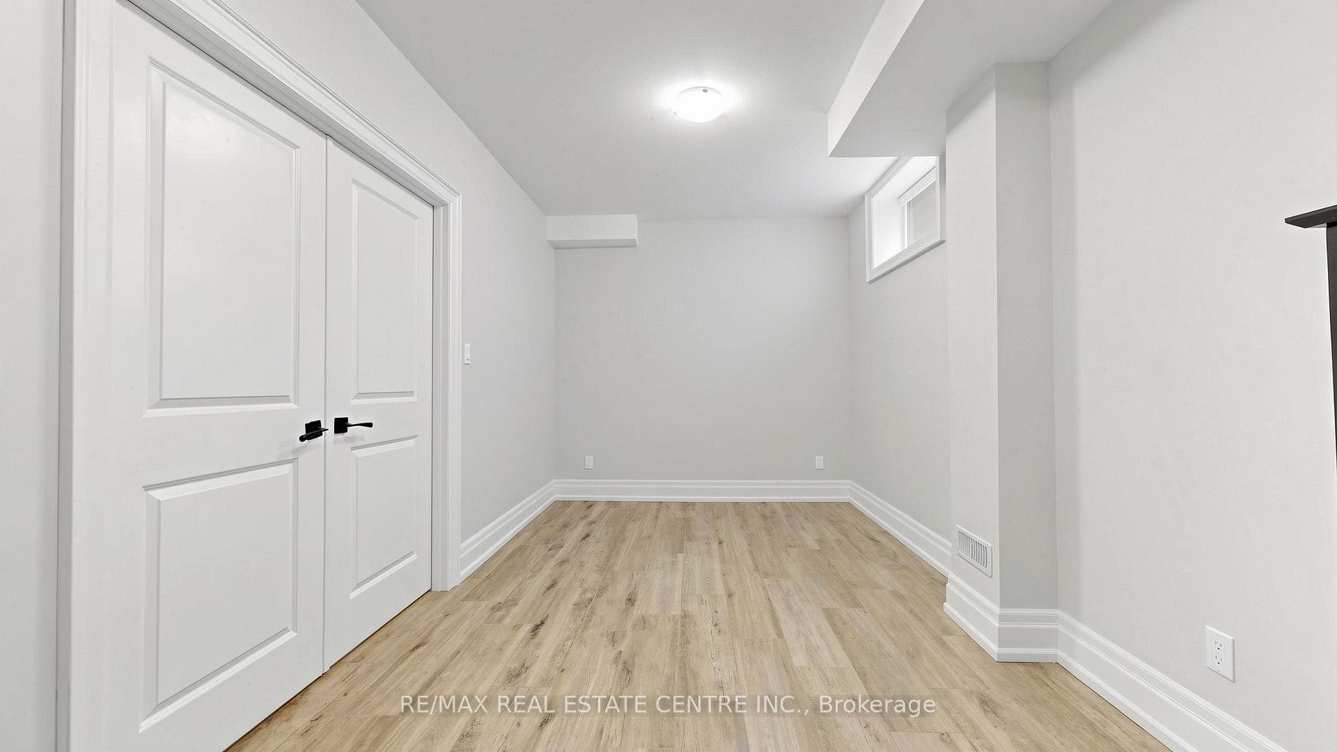 1496 Mansfield Drive - Detached photo 43 of 50 in Oakville, Ontario