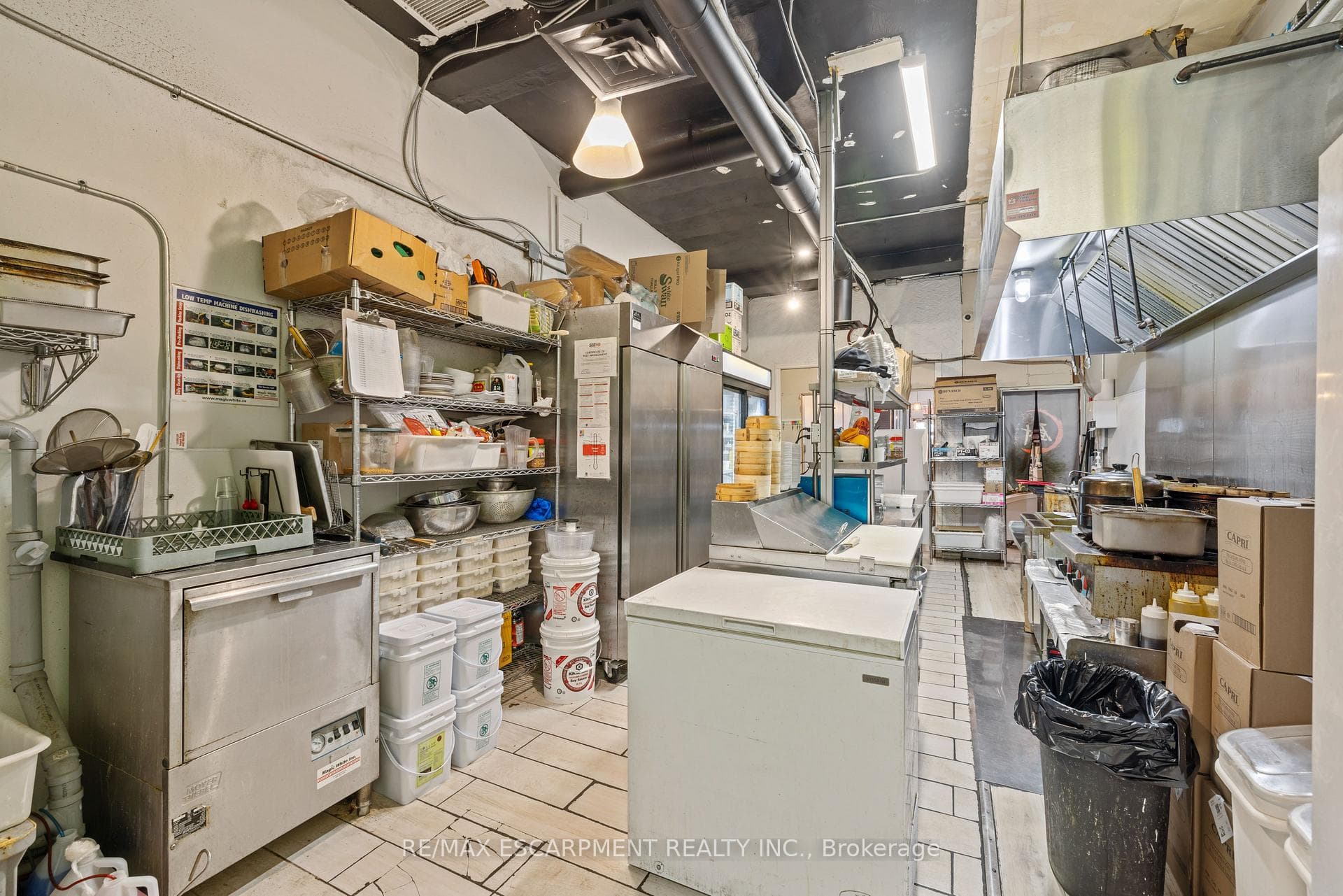 542 Concession Street - Commercial photo 17 of 40 in Hamilton, Ontario