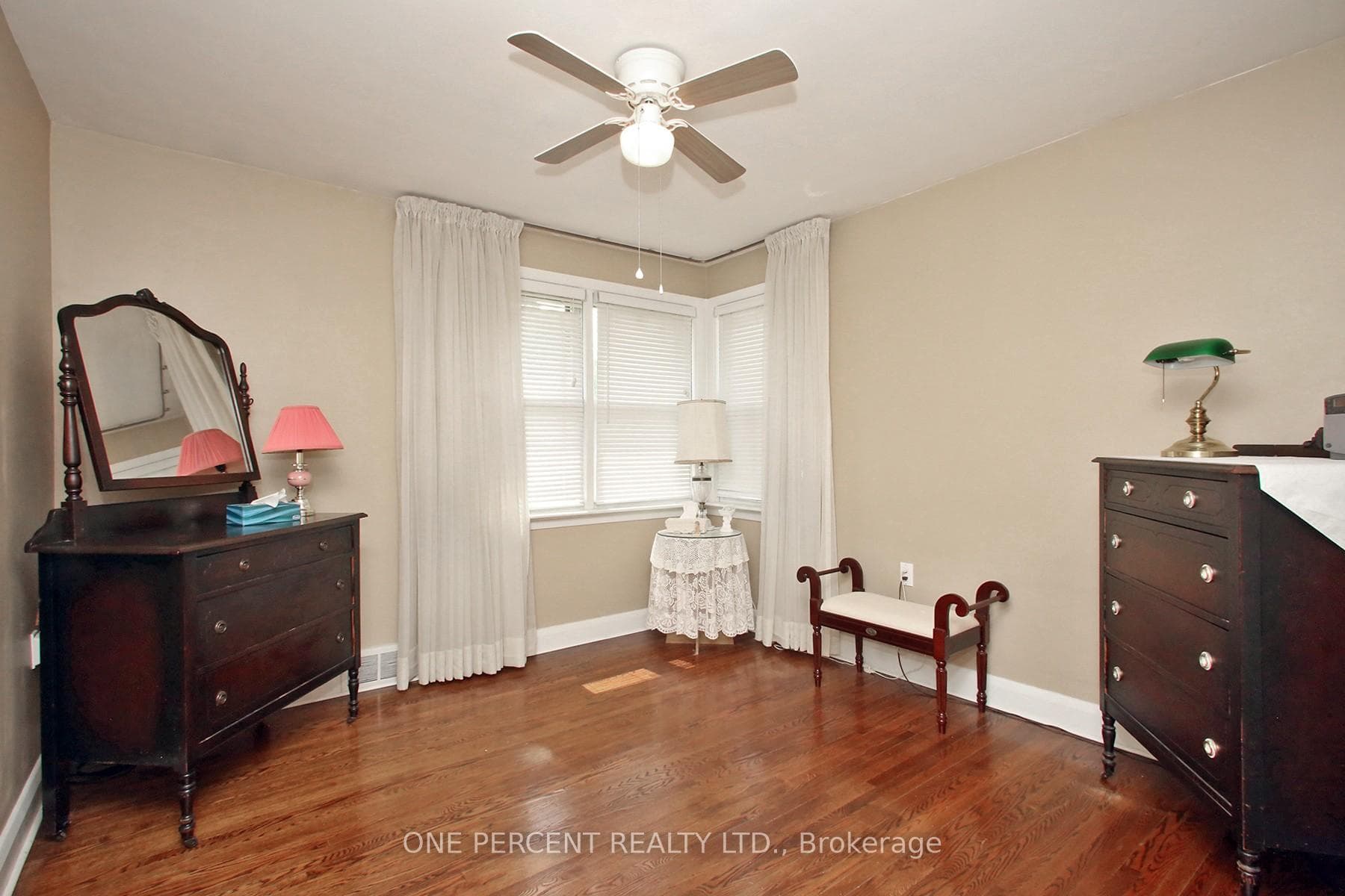 2455 Rebecca Street - Detached photo 16 of 31 in Oakville, Ontario