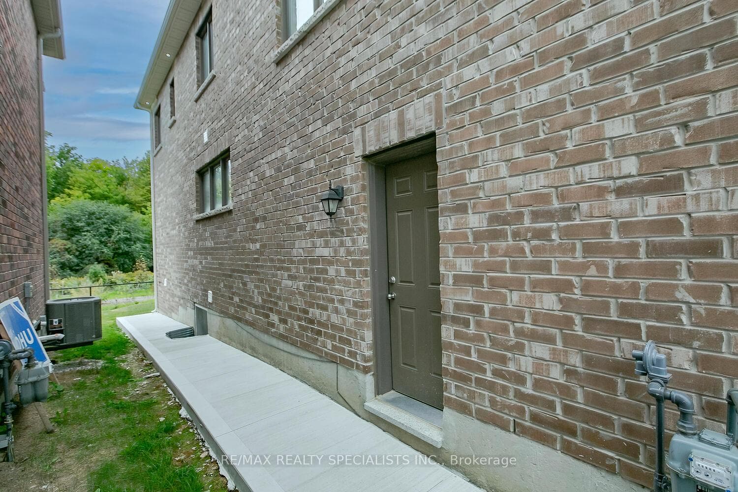 602 Queen Mary Drive Unit Lower - Detached photo 11 of 11 in Brampton, Ontario