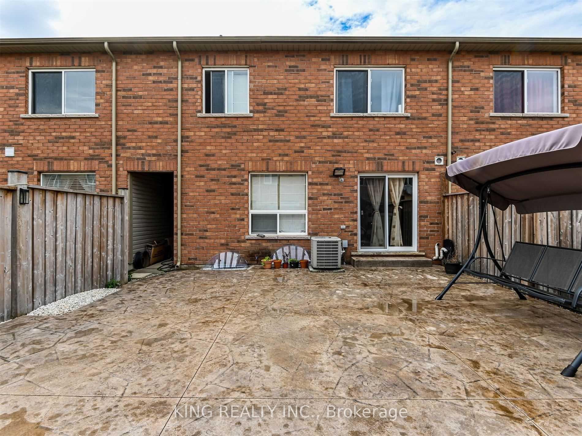 23 Wall Street - Townhouse photo 22 of 25 in Brampton, Ontario