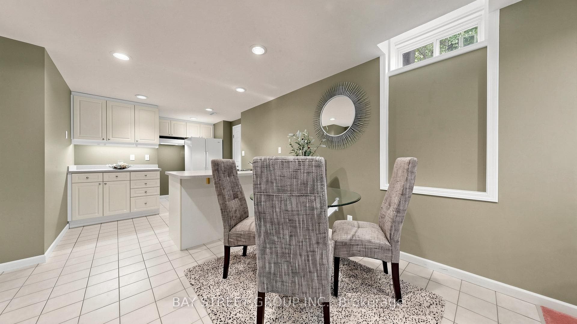 1742 Sir Monty's Drive - Detached photo 34 of 43 in Mississauga, Ontario