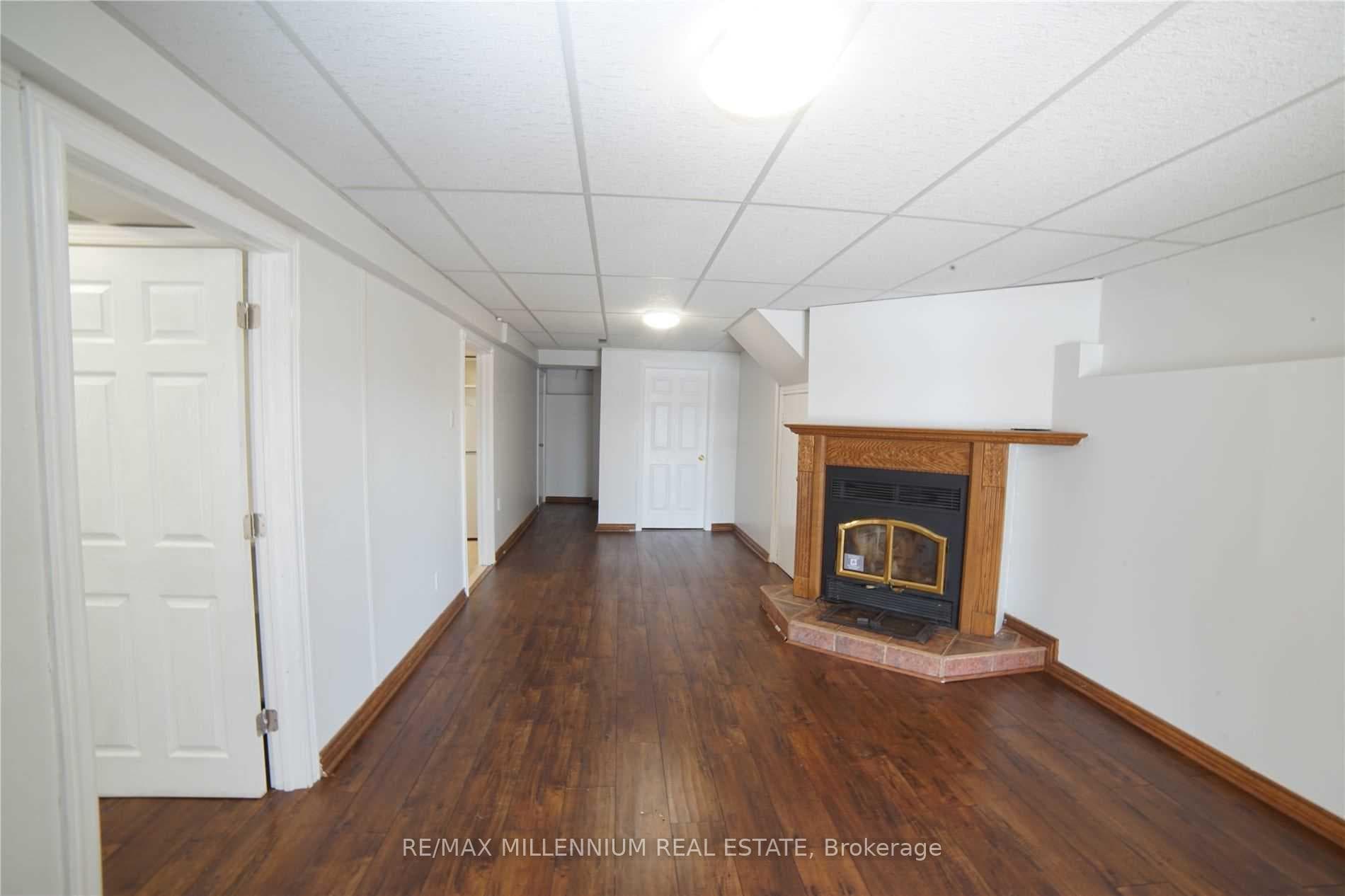 8 Dalzell Avenue - Detached photo 5 of 13 in Brampton, Ontario