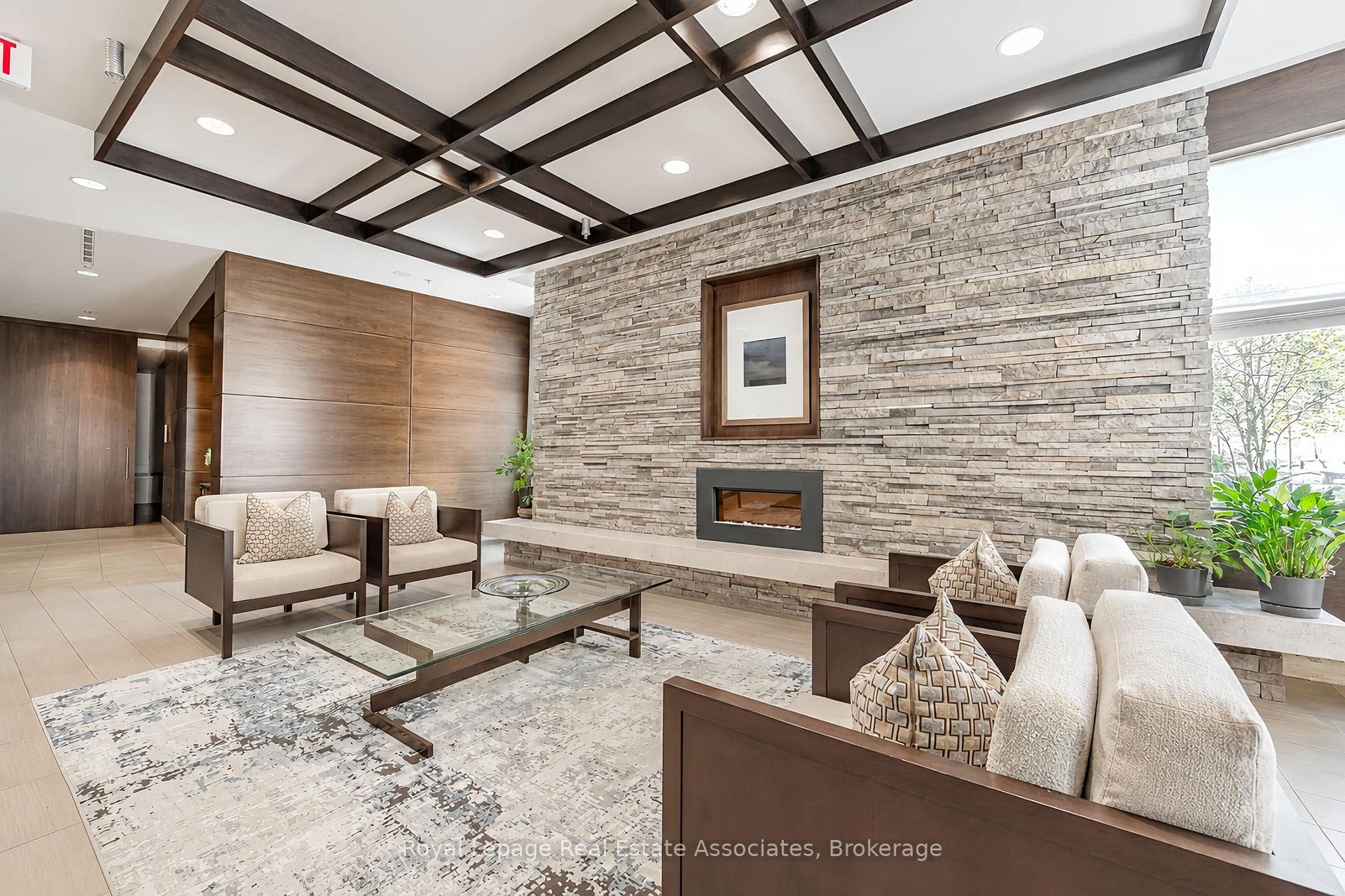 1 Hurontario Street Unit 308 - Condo photo 34 of 35 in Mississauga, Ontario