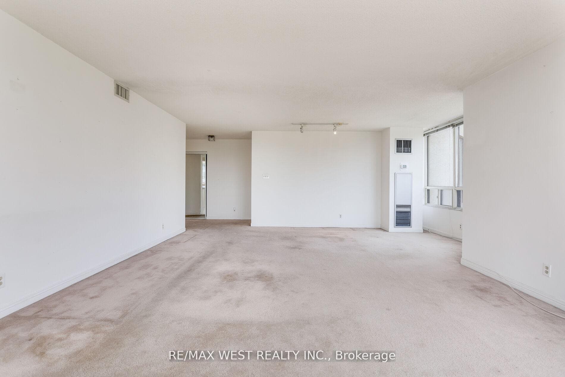1 Aberfoyle Crescent Unit 411 - Condo photo 7 of 34 in Etobicoke (Islington / Rexdale), Ontario