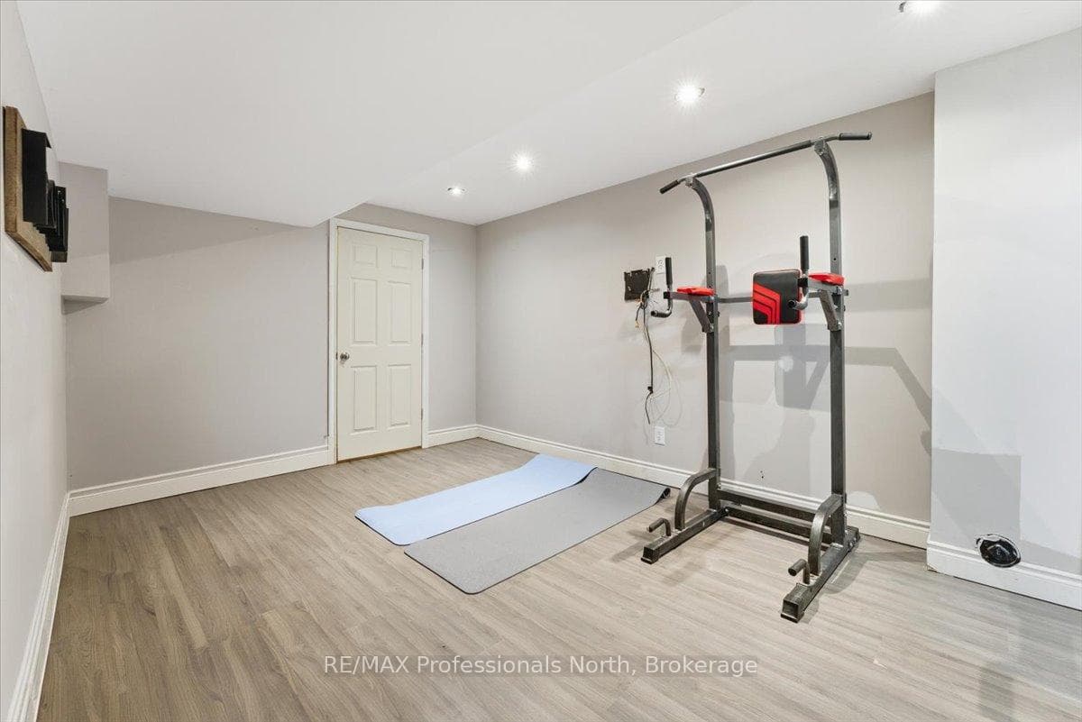98 Roxton Road - Semi-Detached photo 5 of 28 in Oakville, Ontario