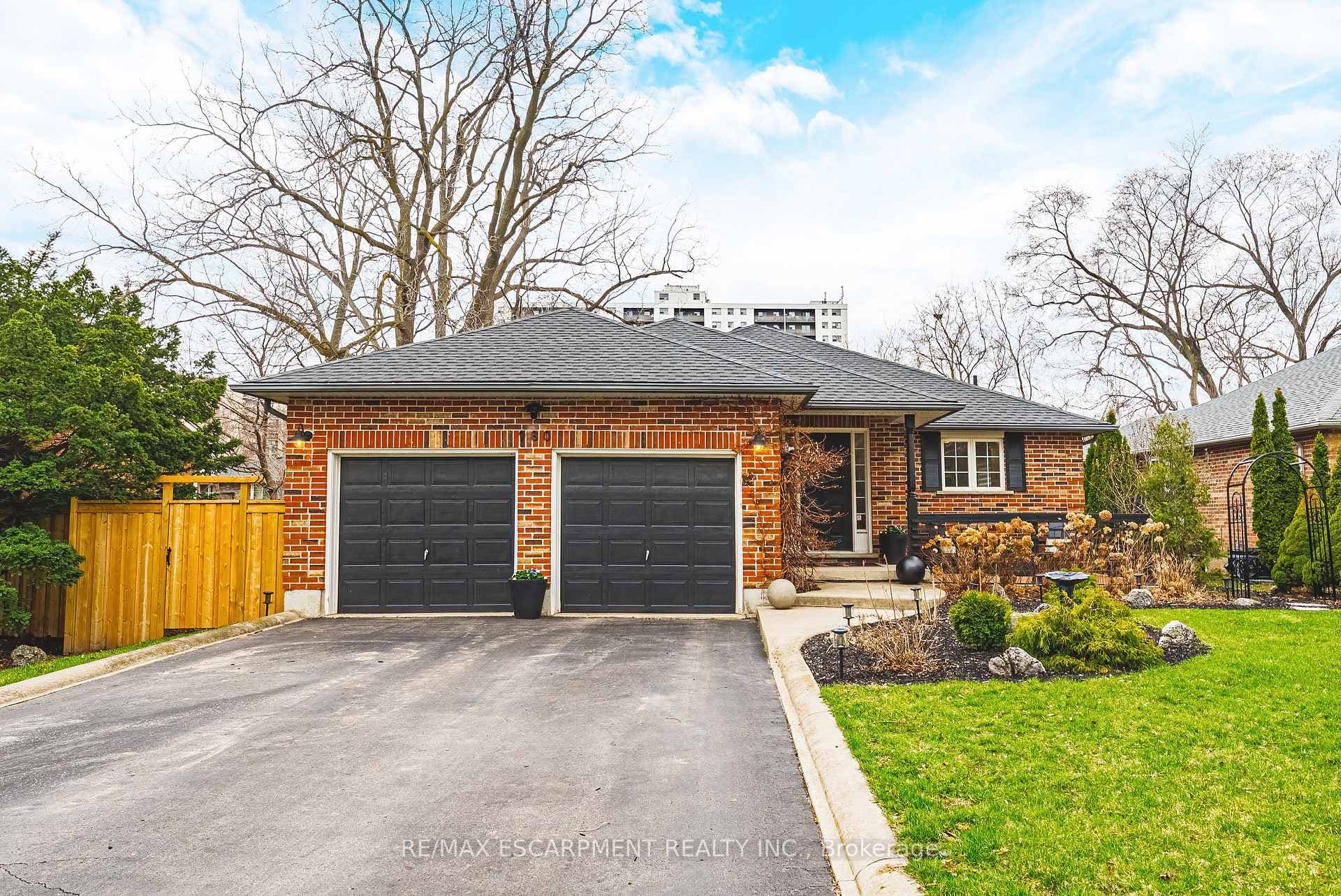 980 Glen View Avenue - Detached for sale in Brant Hills, Ontario