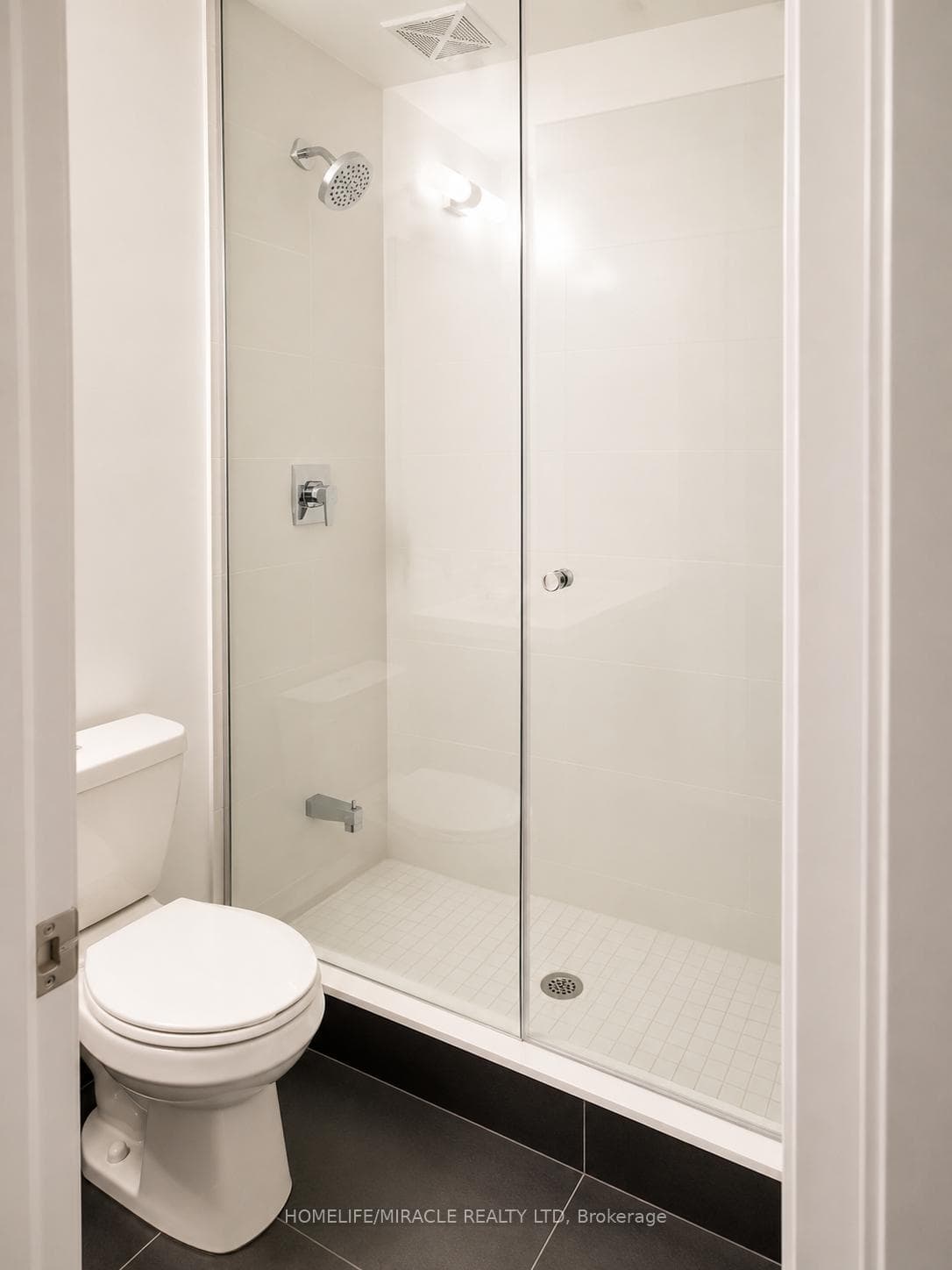 8 Nahani Way Unit 320 - Condo photo 7 of 13 in Mississauga, Ontario