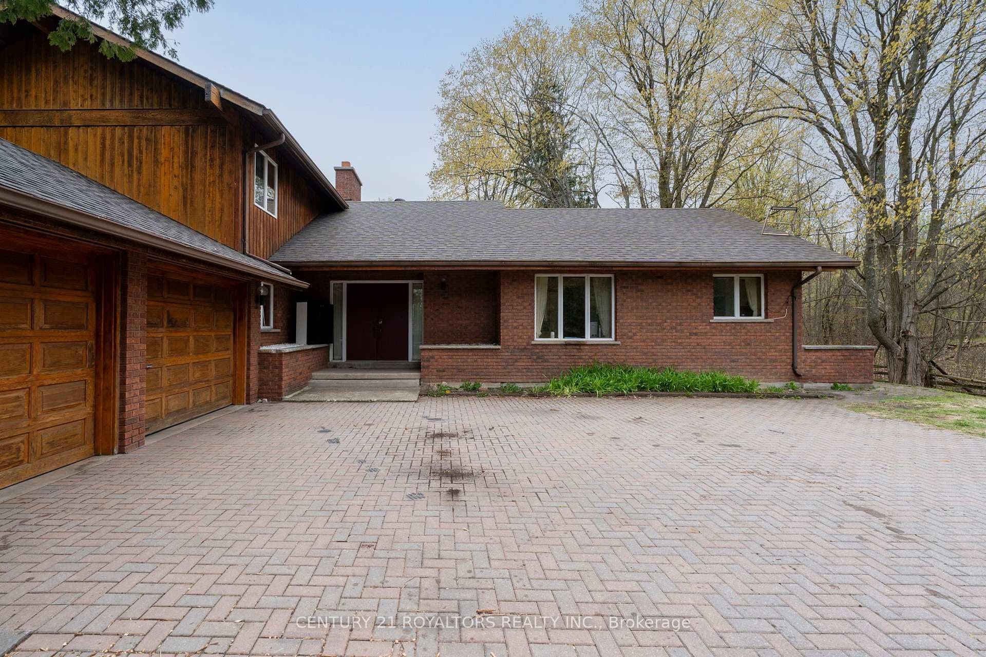 17940 Airport Road - Detached photo 5 of 42 in Caledon, Ontario
