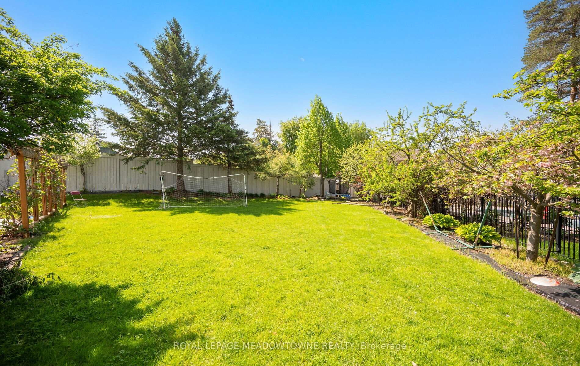 18 Tristan Court - Detached photo 26 of 37 in Brampton, Ontario