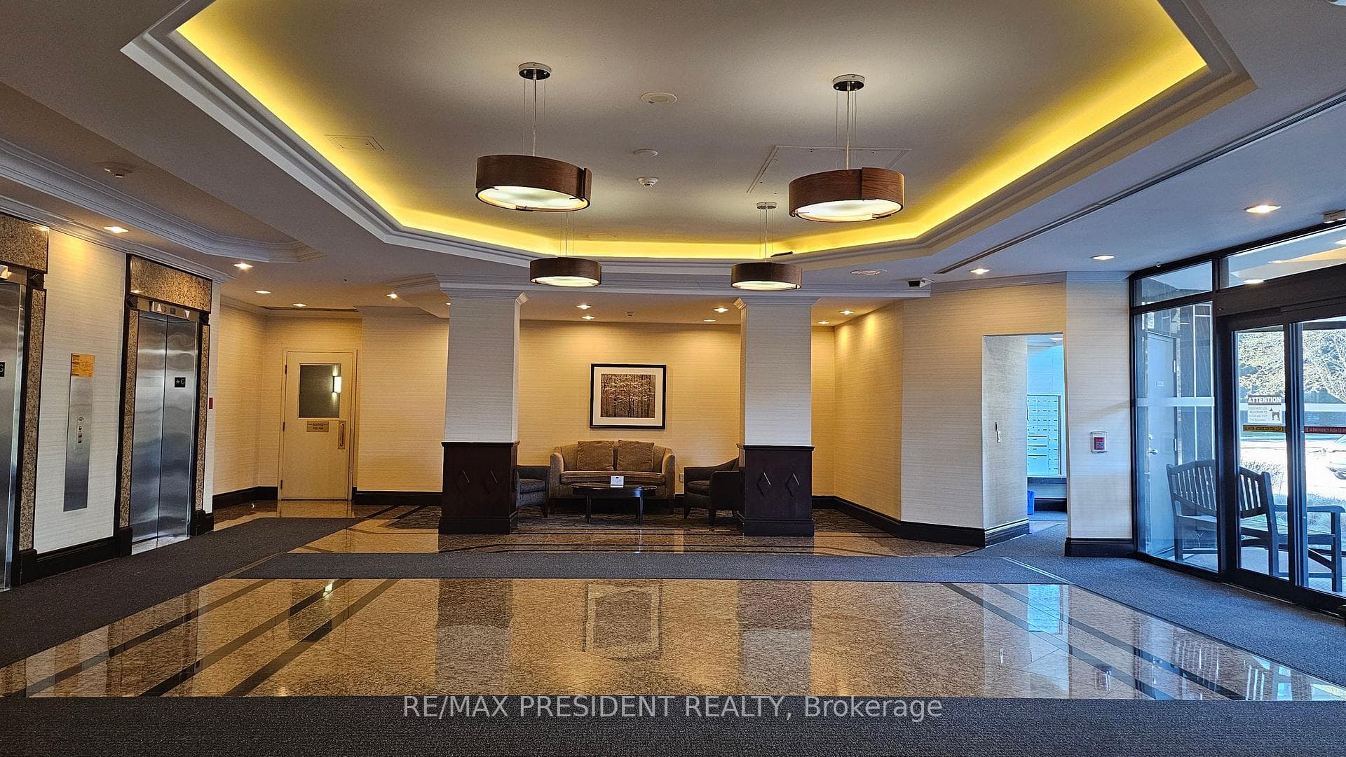 2155 Burnhamthorpe Road Unit 1103 - Condo for sale in Applewood, Ontario