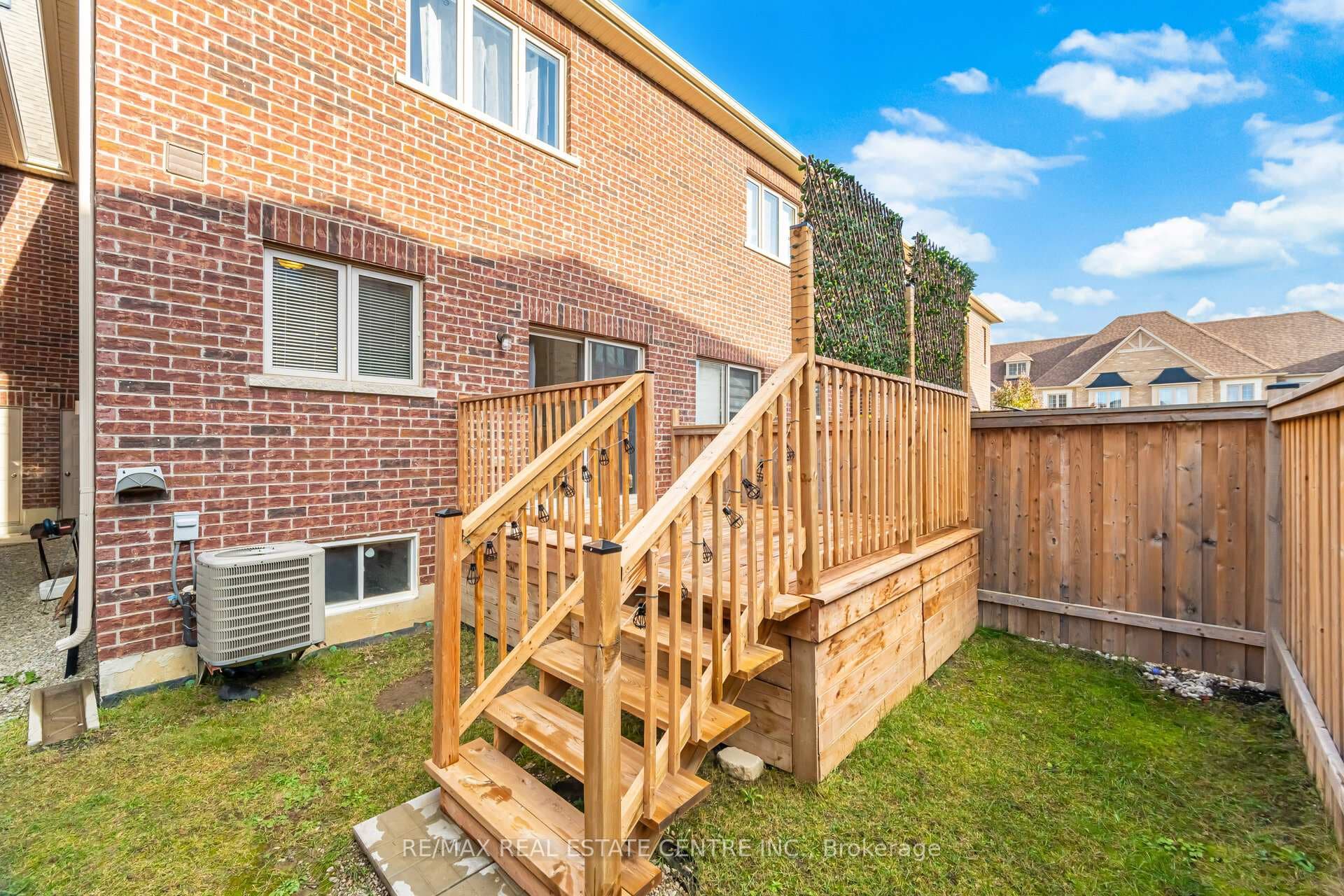 11 Yately Street - Townhouse photo 29 of 29 in Brampton, Ontario