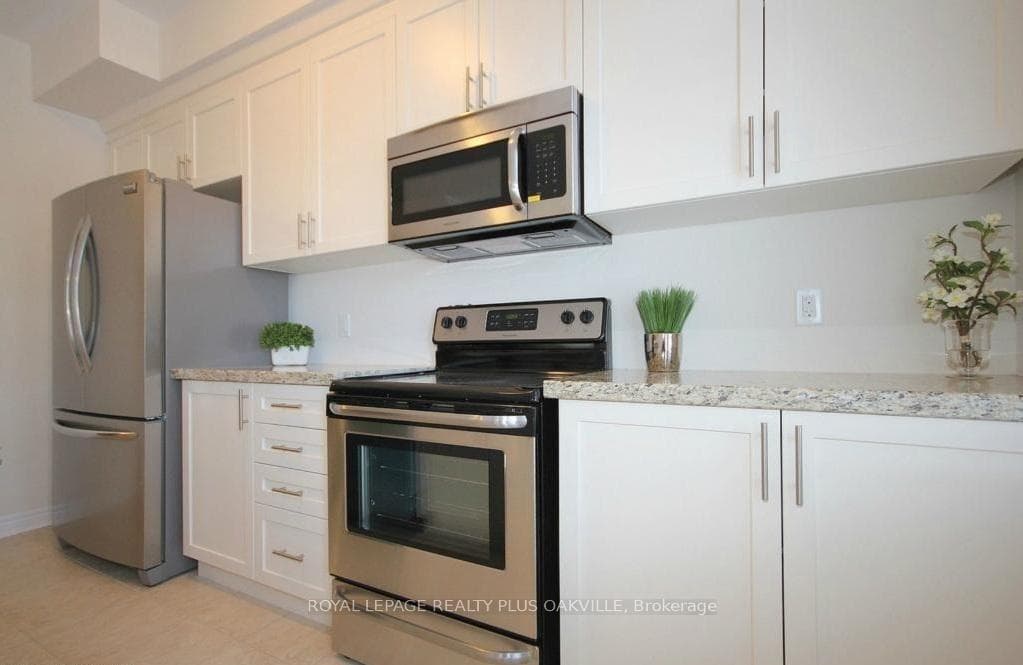 3055 Preserve Drive - Townhouse photo 11 of 30 in Oakville, Ontario