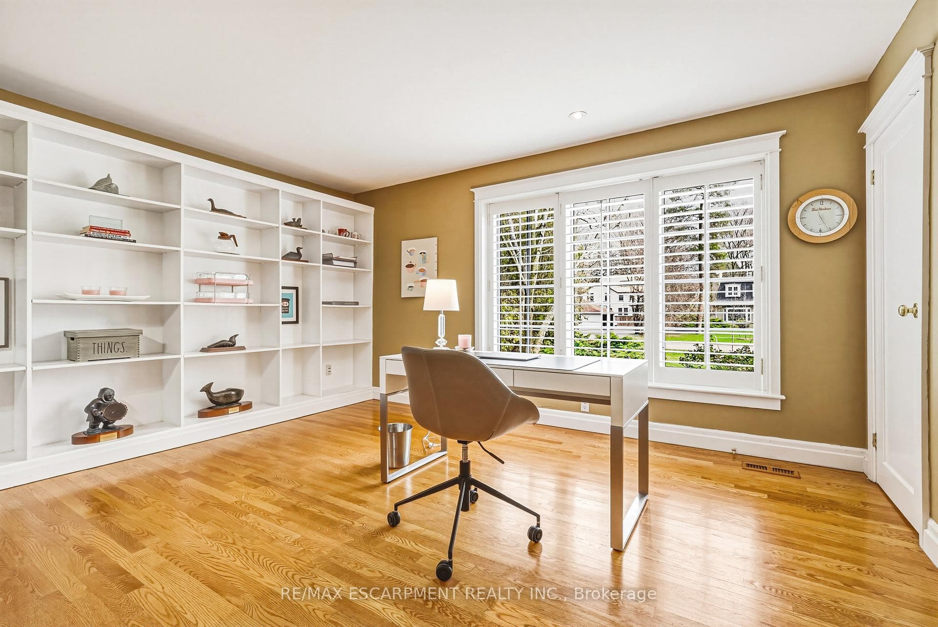 7 Colonial Crescent - Detached photo 12 of 49 in Oakville, Ontario