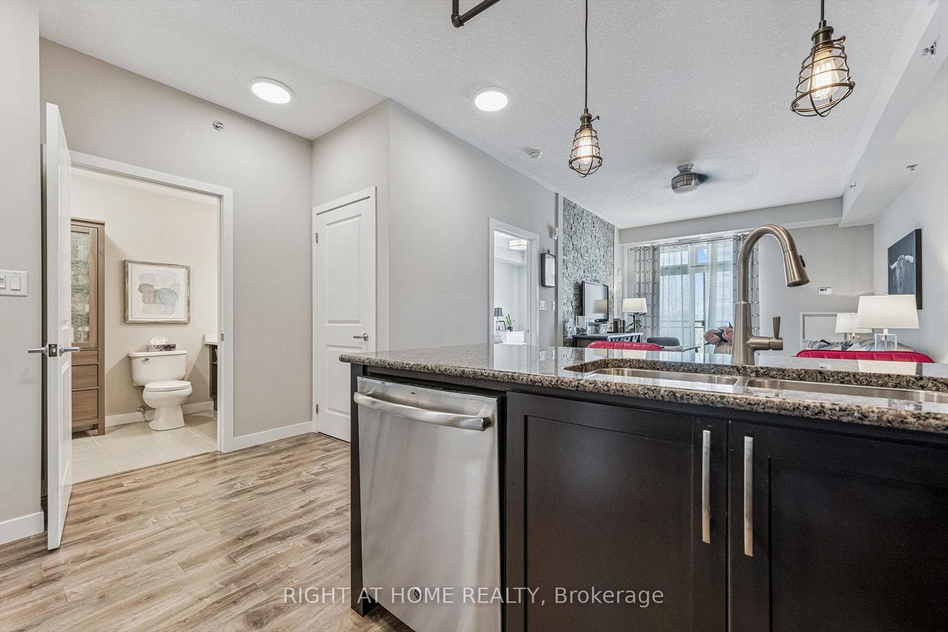 5317 Upper Middle Road Unit 312 - Condo photo 8 of 26 in Burlington, Ontario