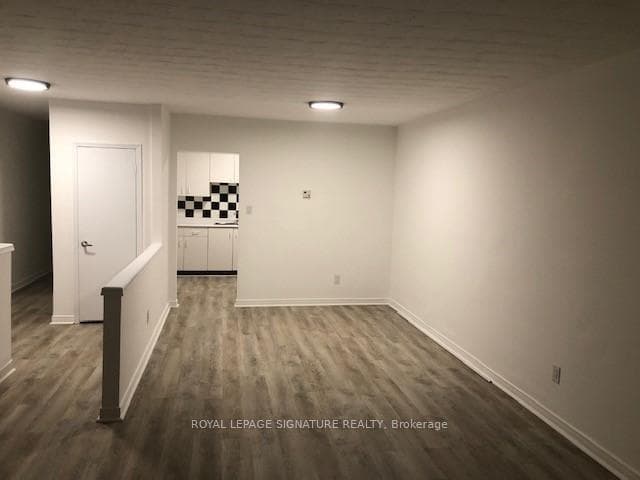 337A Lakeshore Road - Commercial photo 5 of 11 in Oakville, Ontario