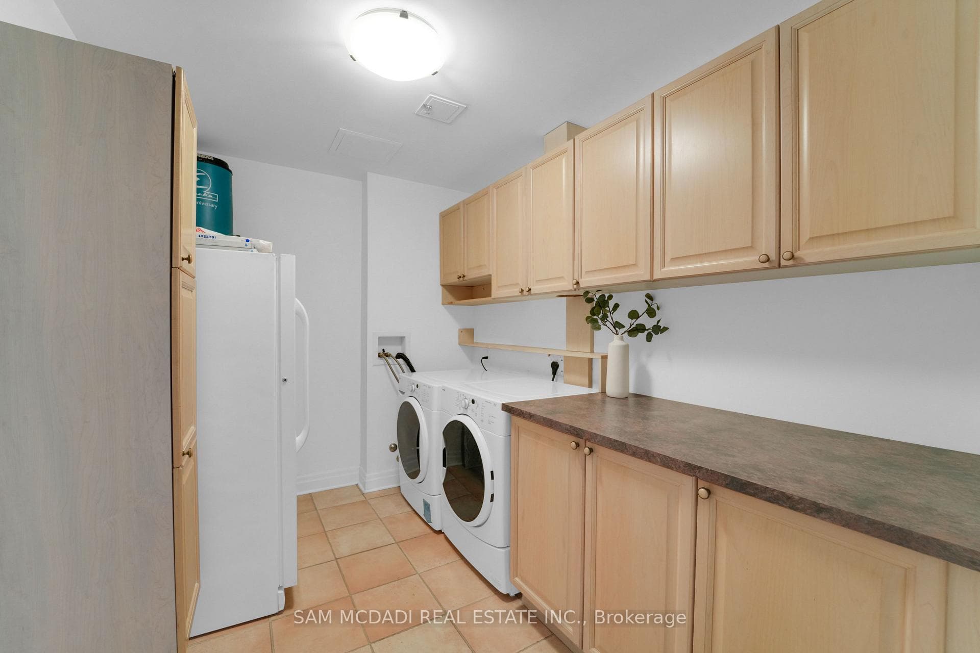 65 Port Street Unit 509 - Condo photo 20 of 45 in Mississauga, Ontario