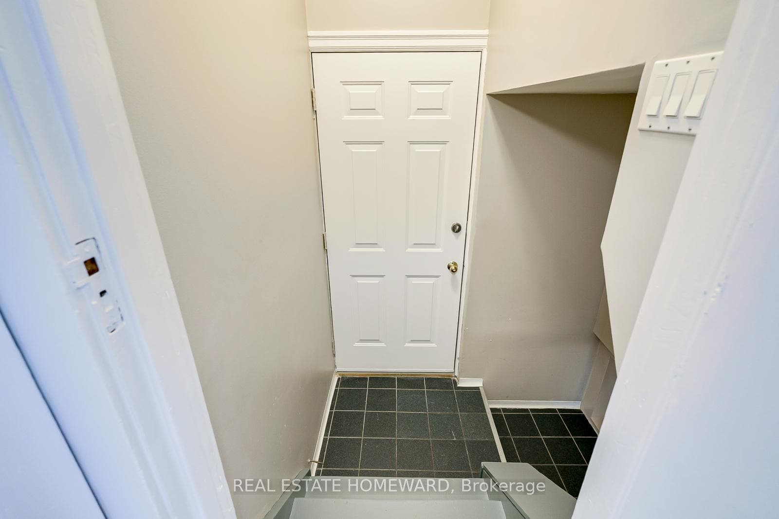 20 Aylesworth Avenue - Detached photo 33 of 49 in Birch Cliff / Cliffside, Ontario
