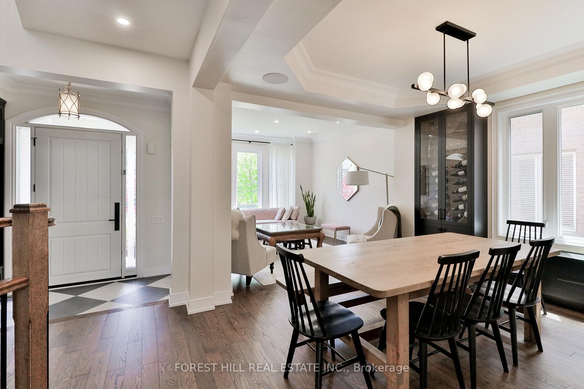 327 Turning Leaf Road - Detached photo 6 of 43 in Oakville, Ontario